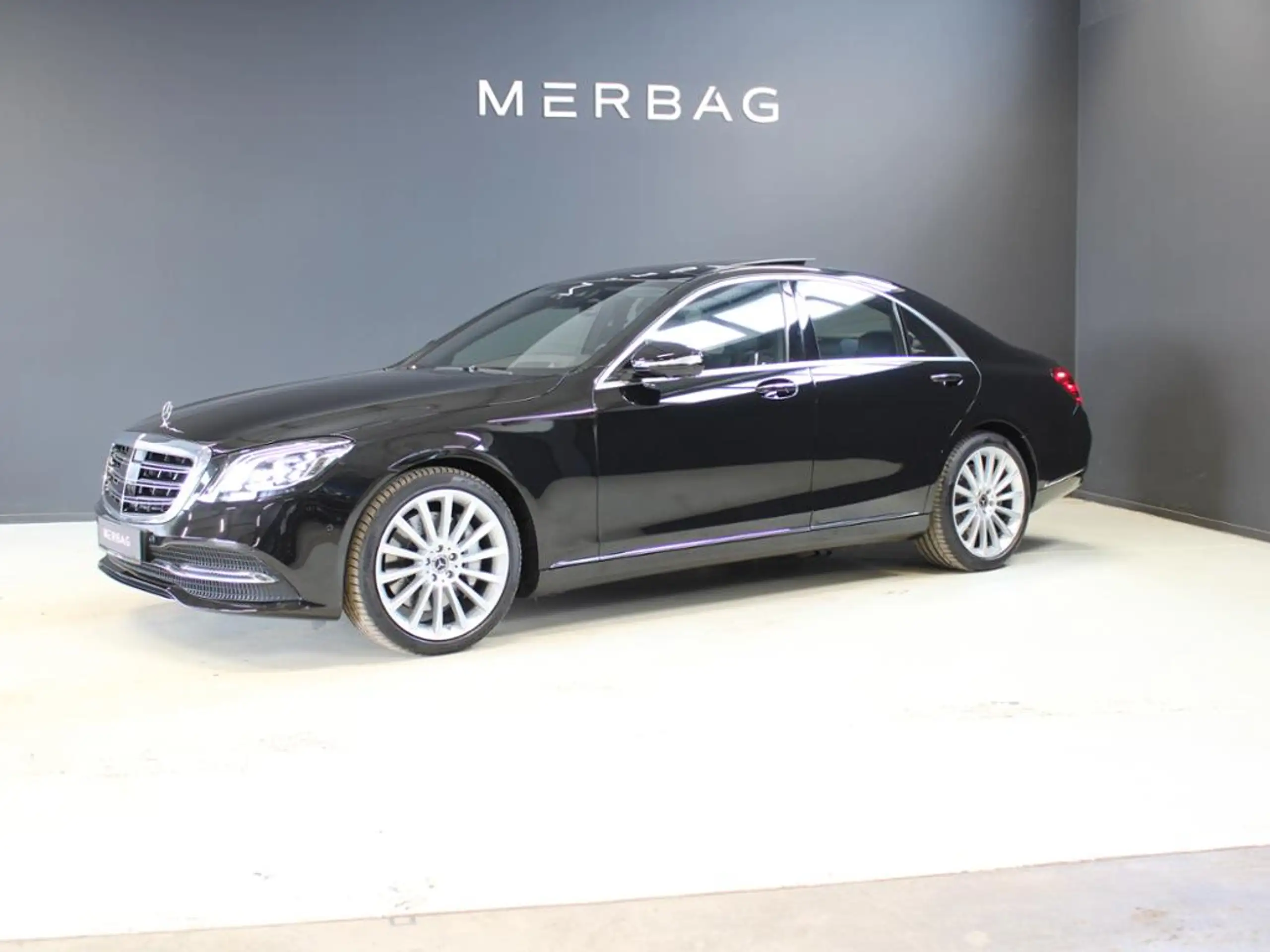 Mercedes-Benz - S 560