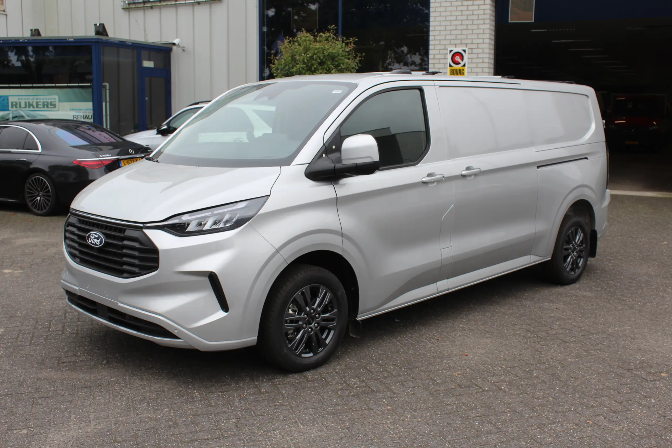 Ford - Transit Custom