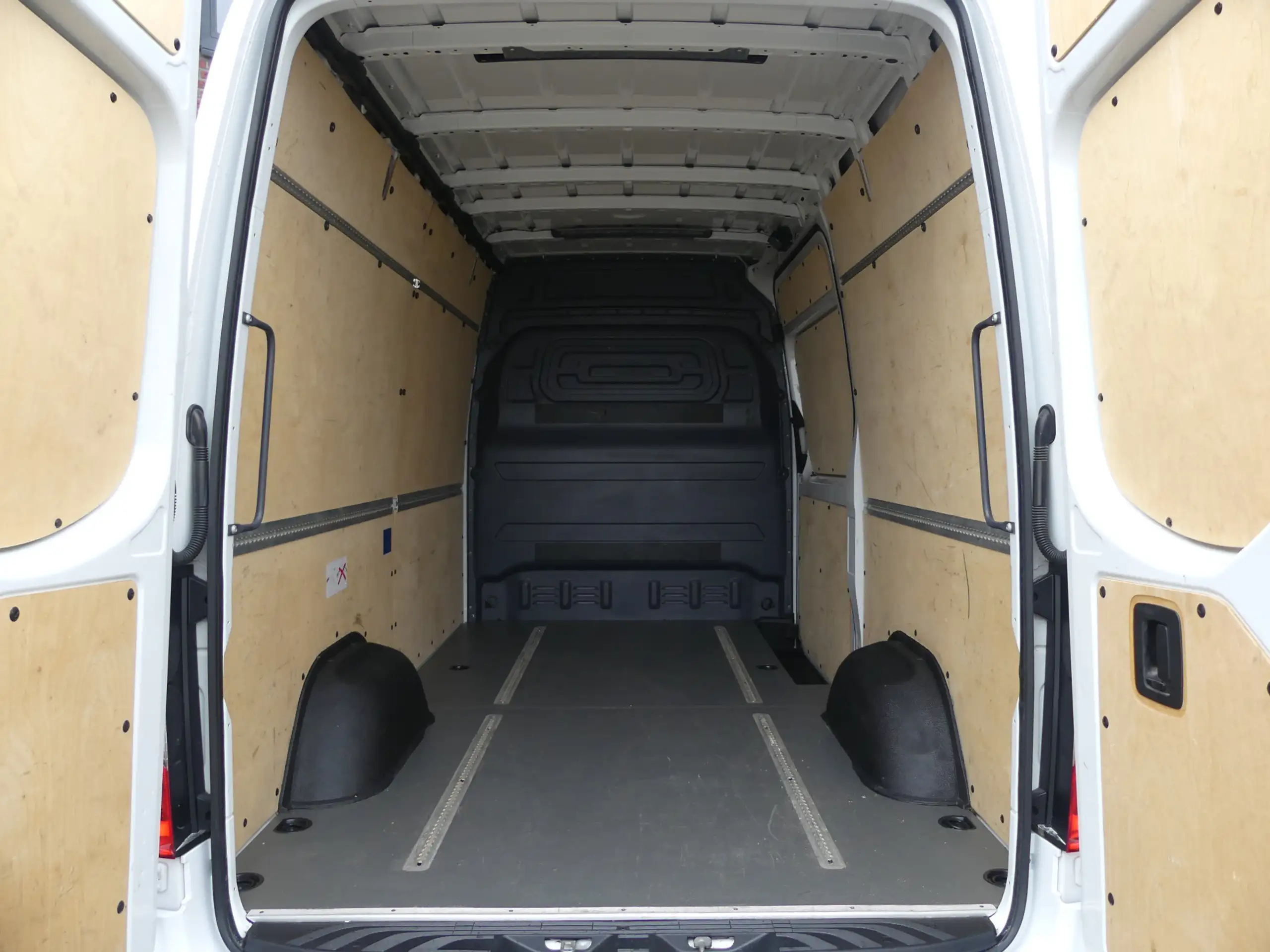 Mercedes-Benz - Sprinter