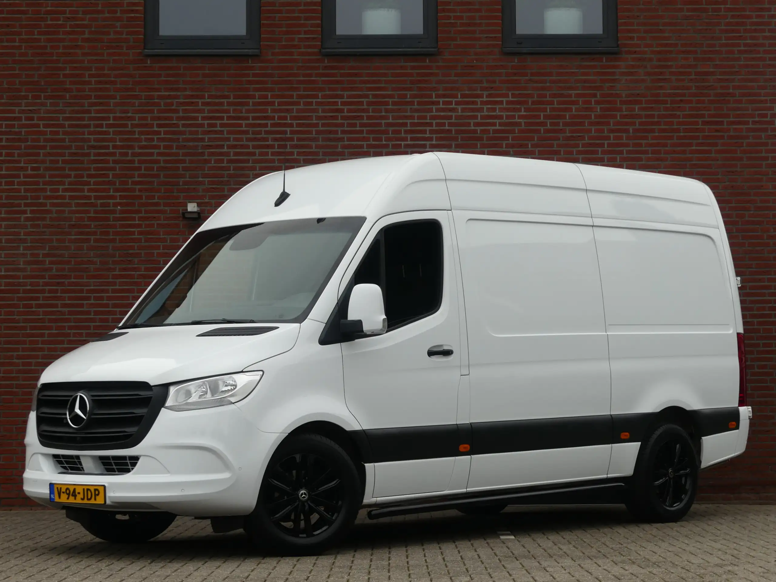 Mercedes-Benz - Sprinter