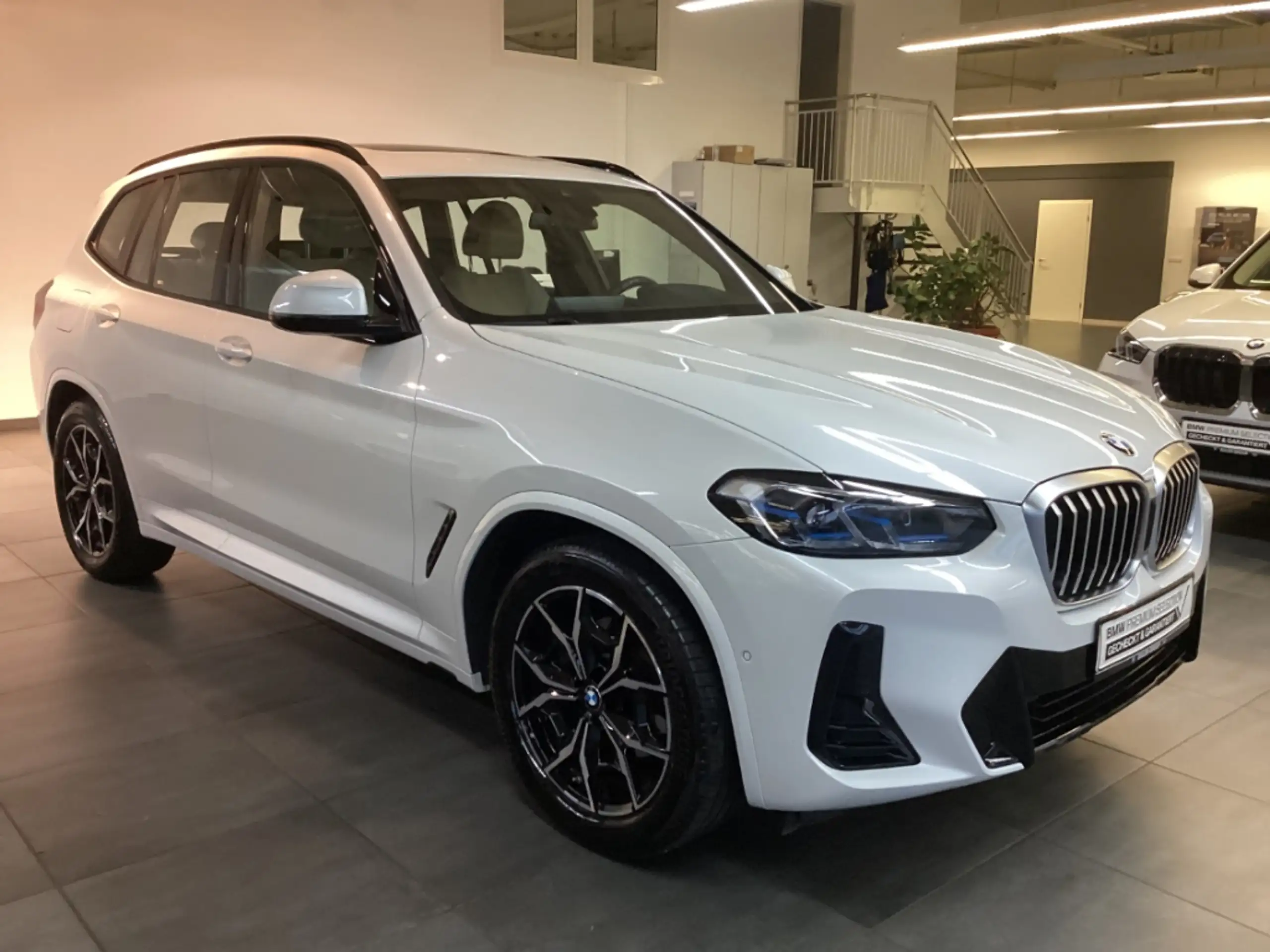 BMW - X3