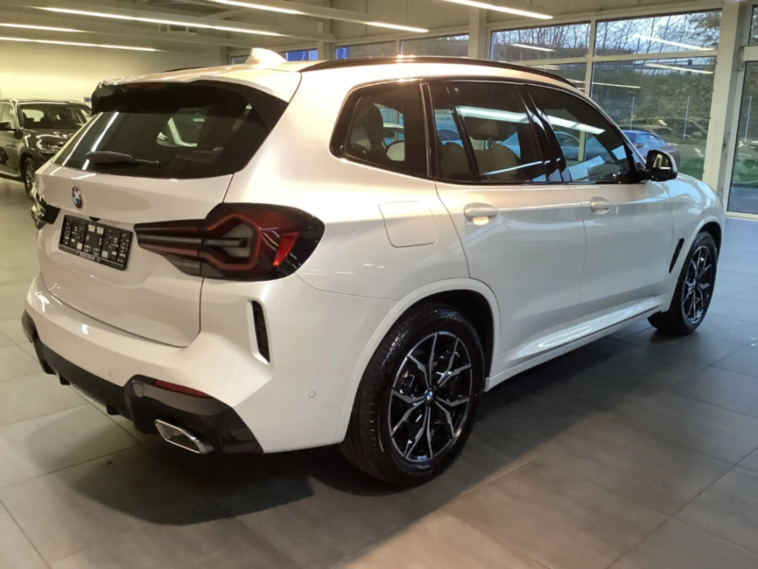 BMW - X3