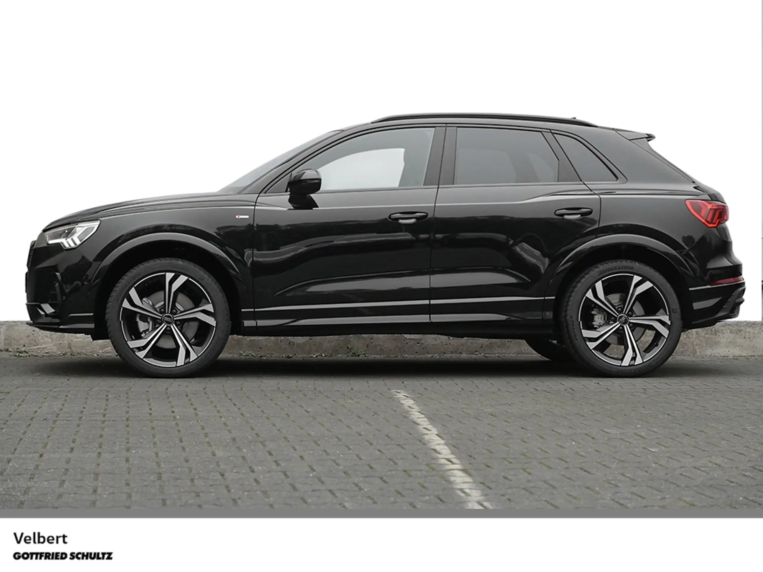 Audi - Q3