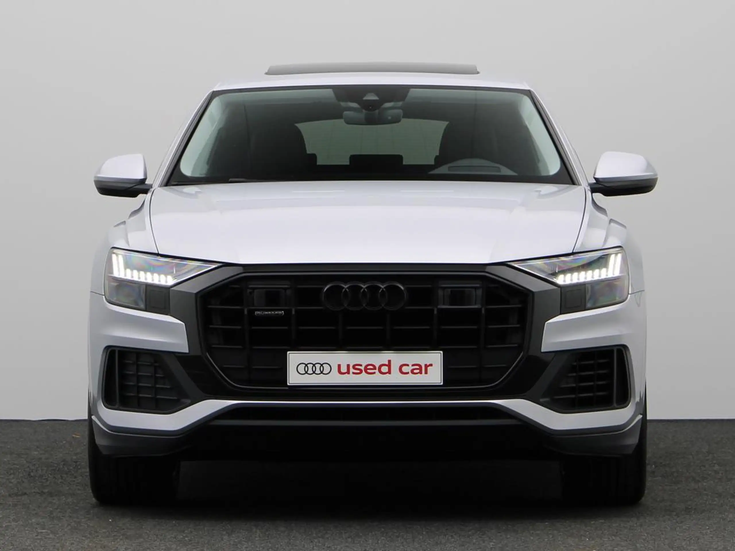 Audi - Q8