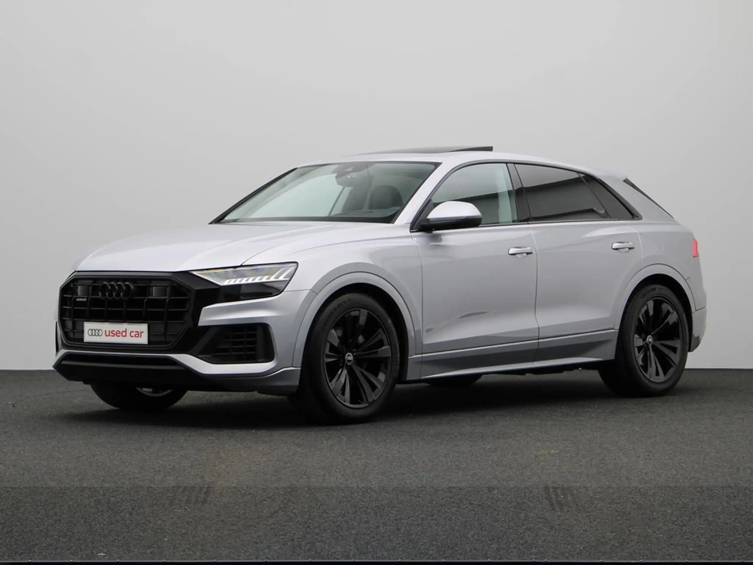 Audi - Q8