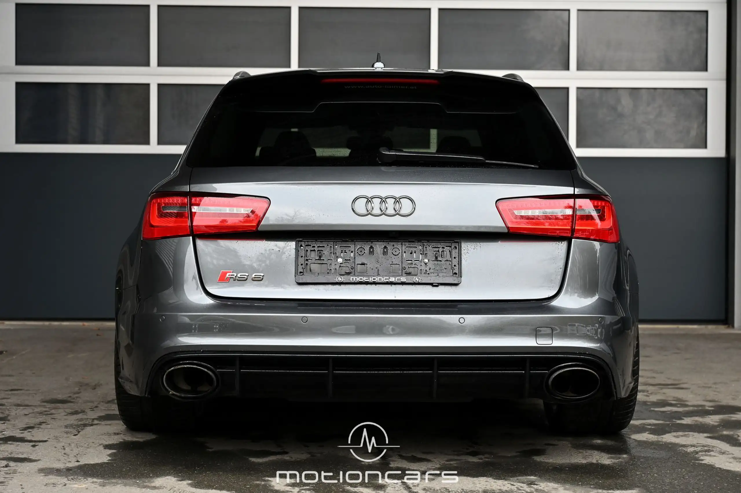 Audi - RS6