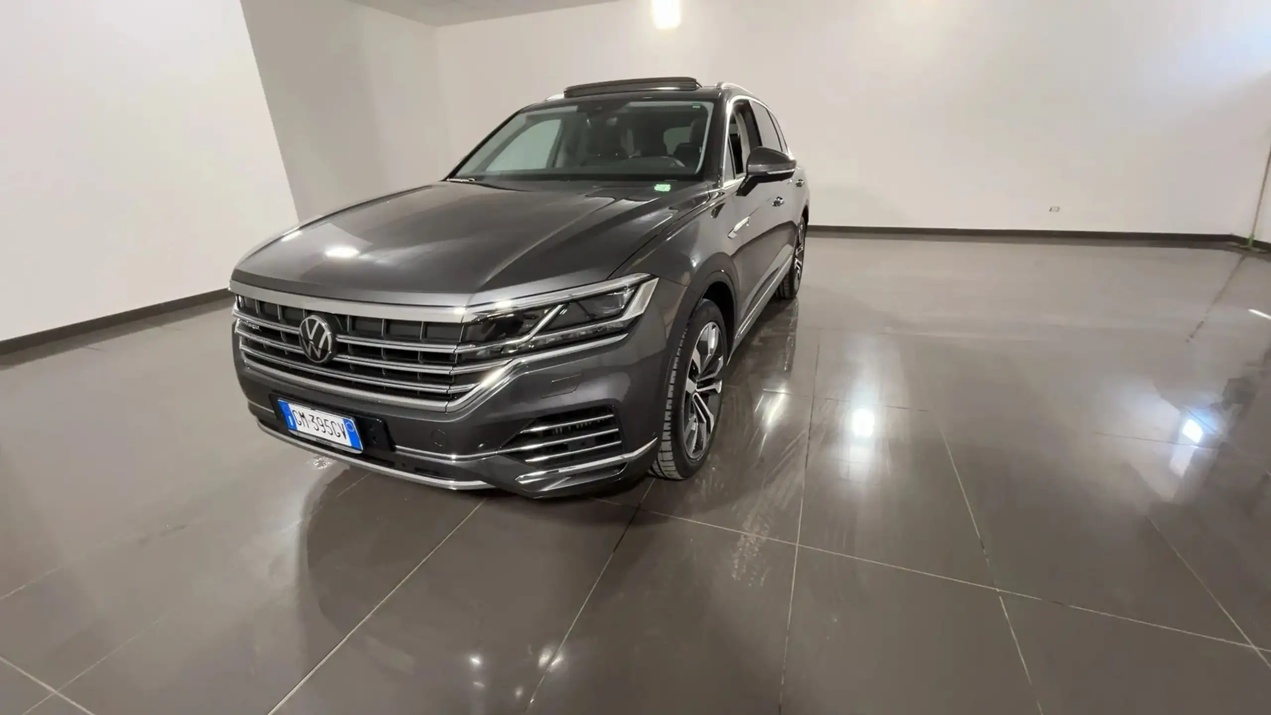 Volkswagen - Touareg