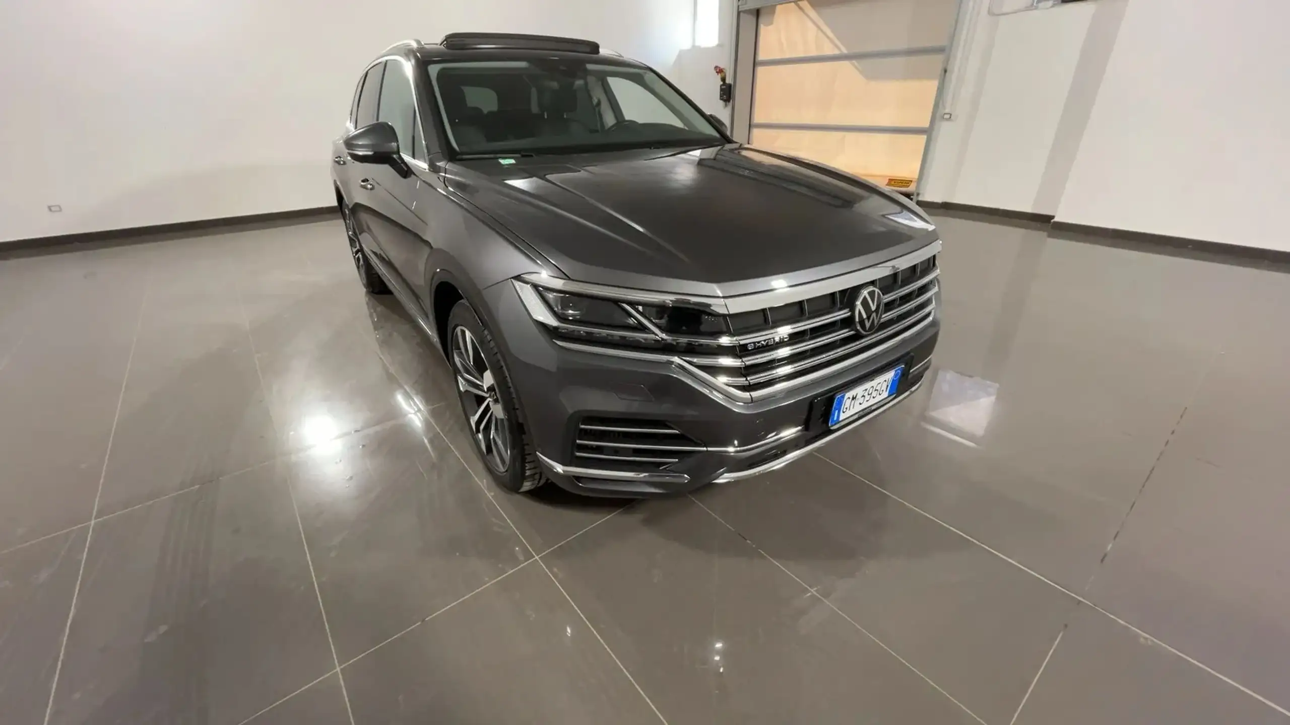 Volkswagen - Touareg