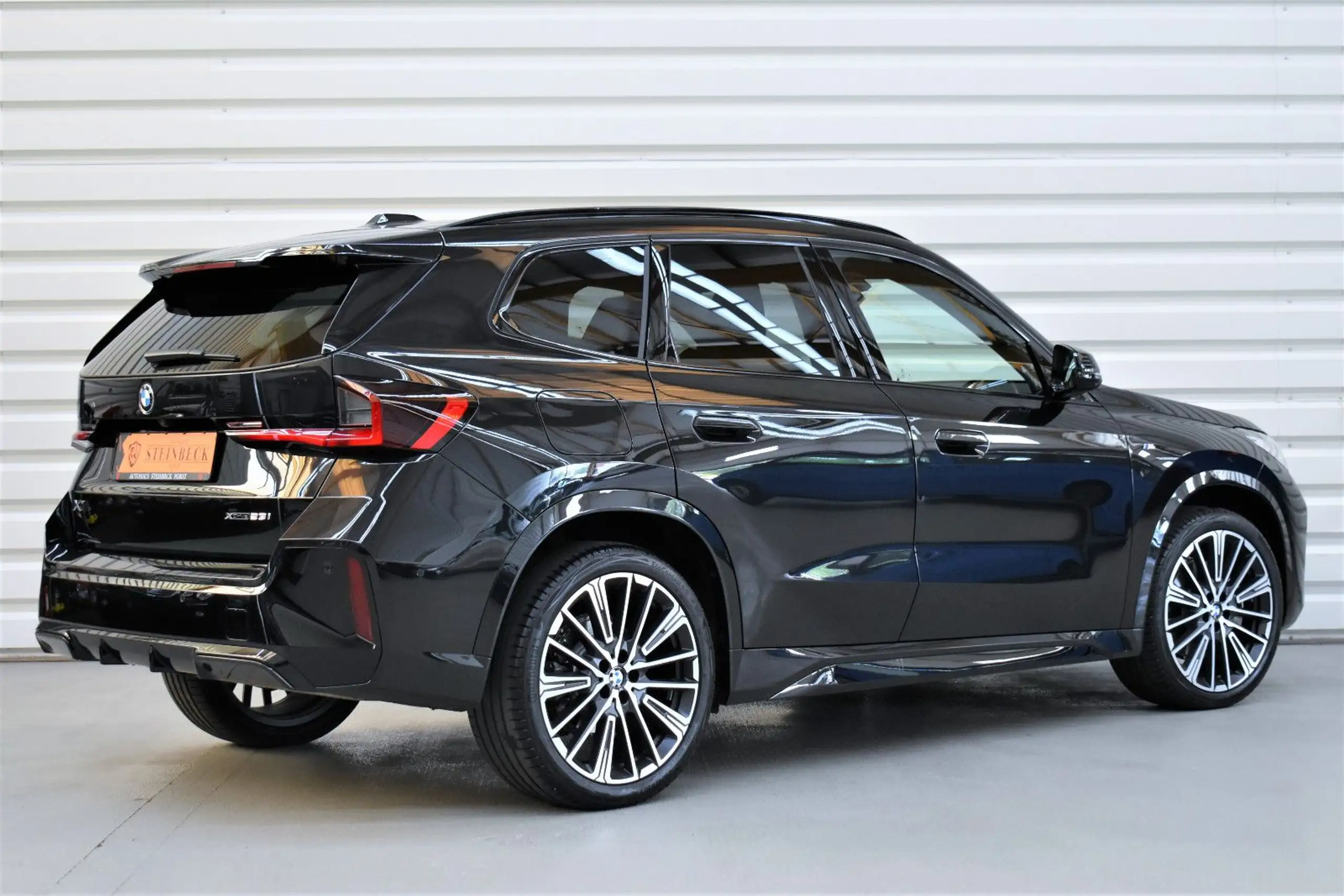 BMW - X1