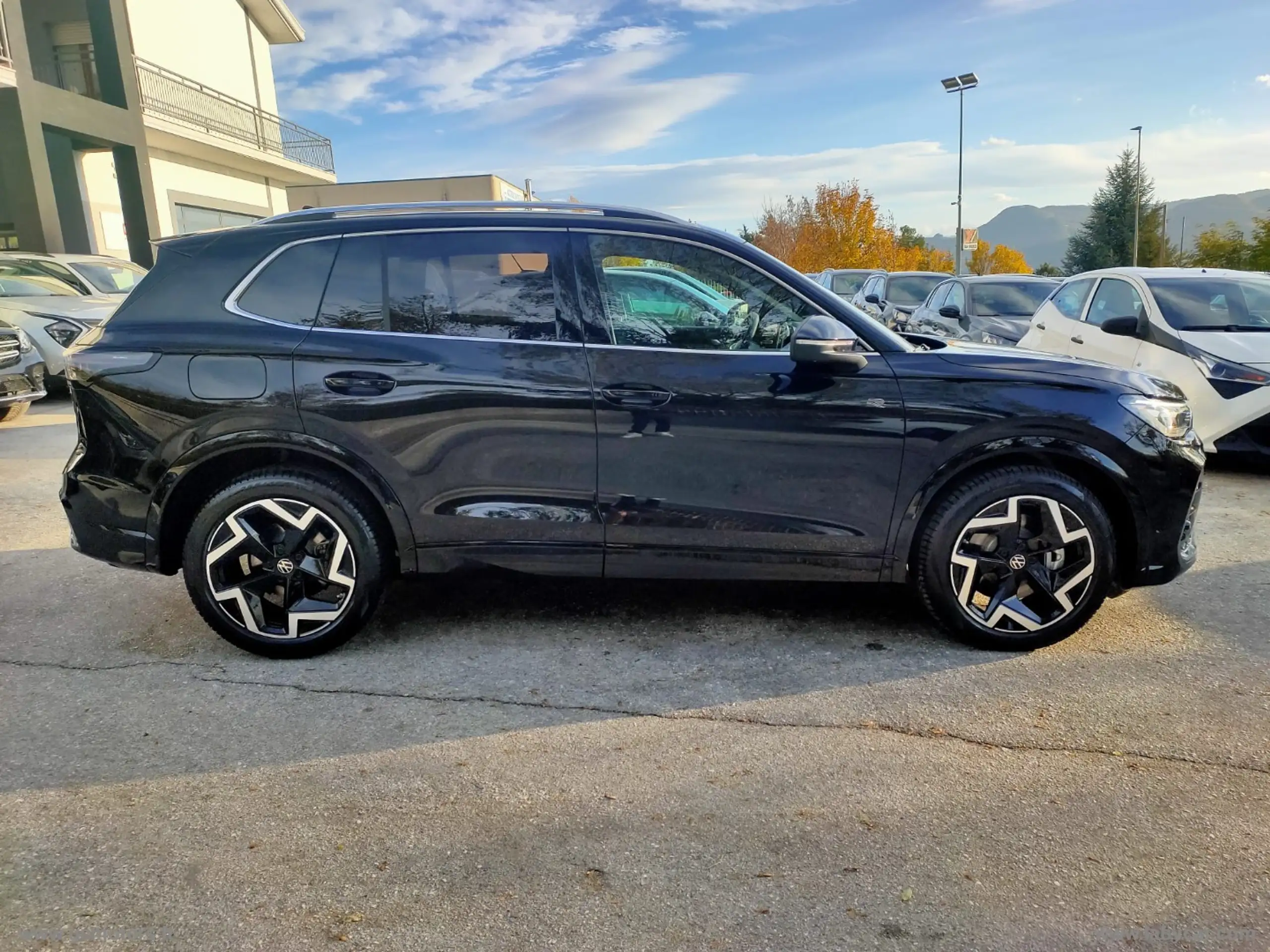 Volkswagen - Tiguan