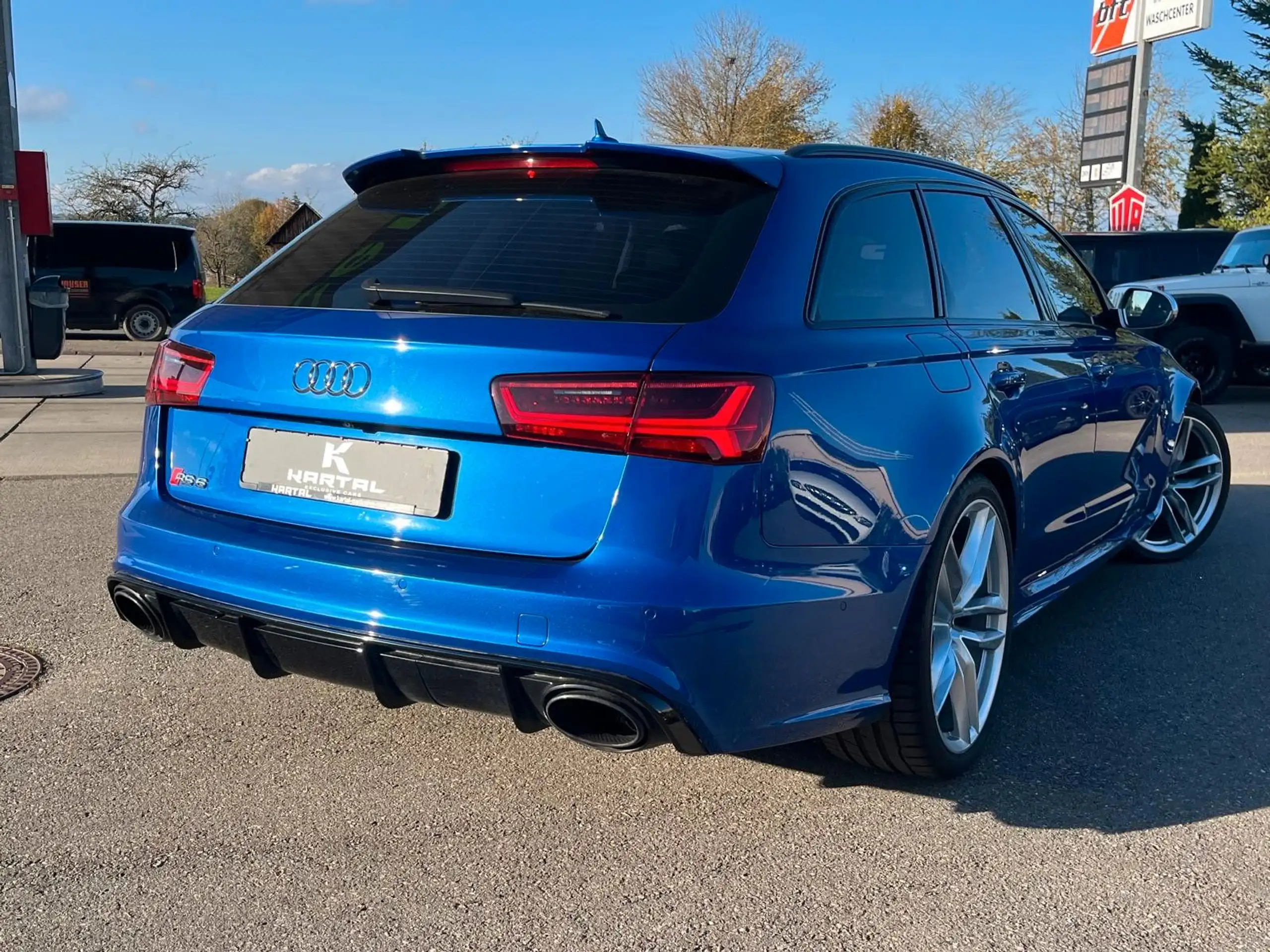 Audi - RS6