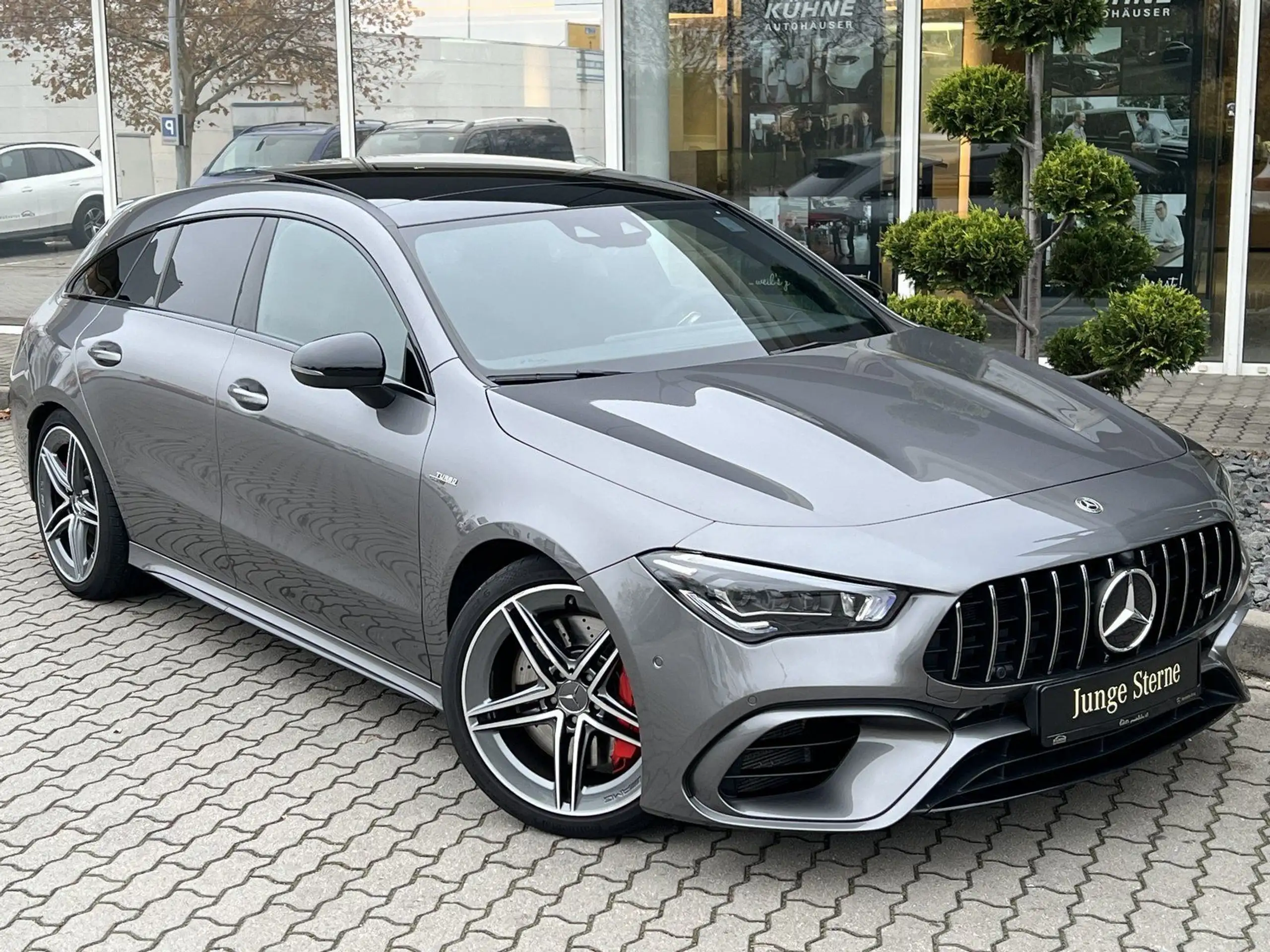 Mercedes-Benz - CLA 45 AMG