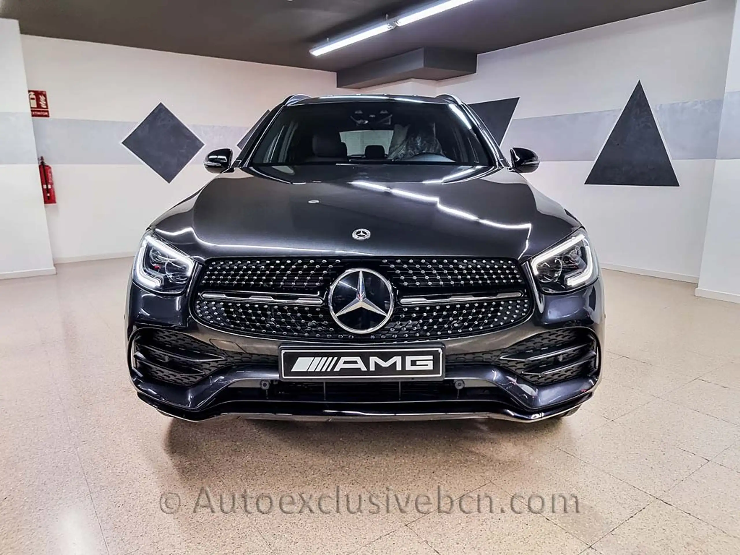 Mercedes-Benz - GLC 300