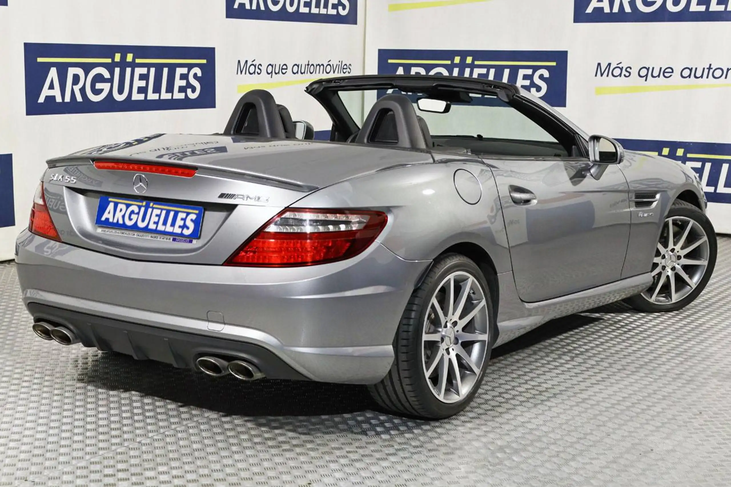 Mercedes-Benz - SLK 55 AMG