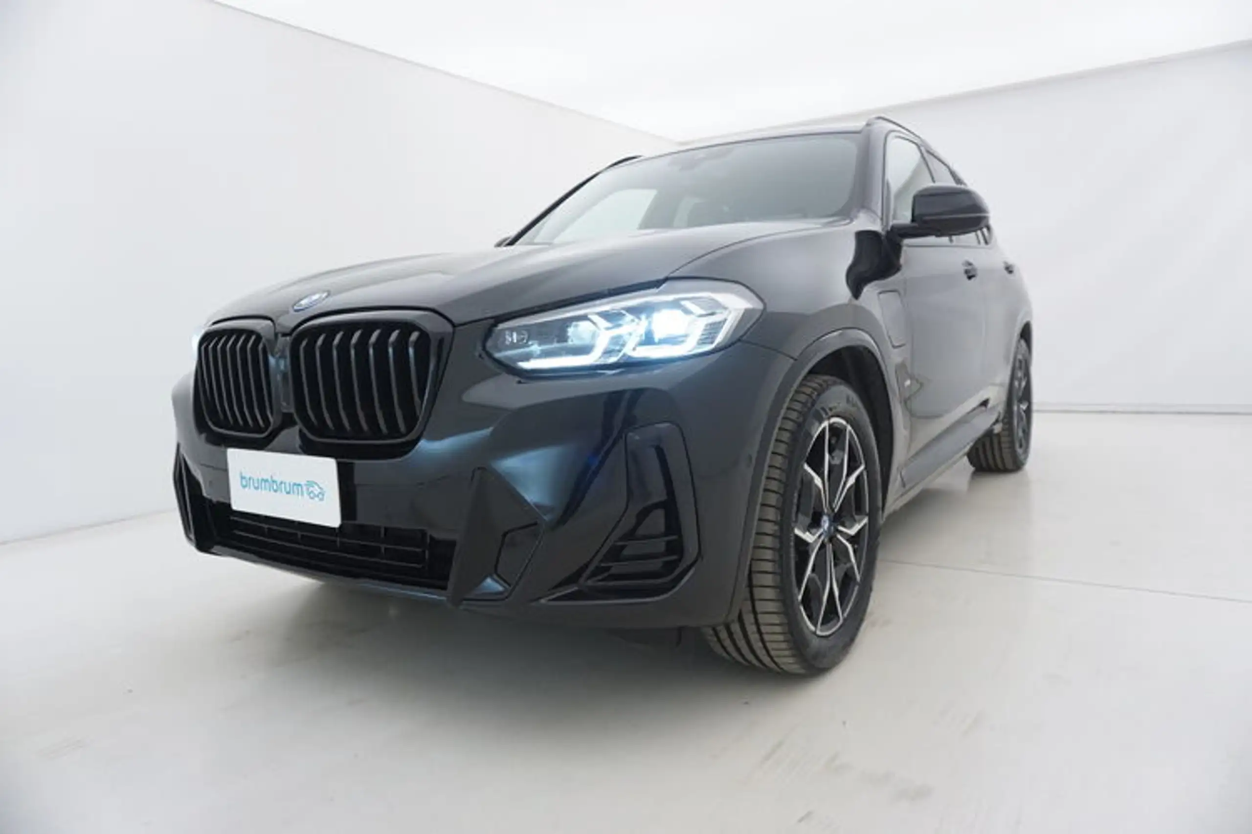 BMW - X3