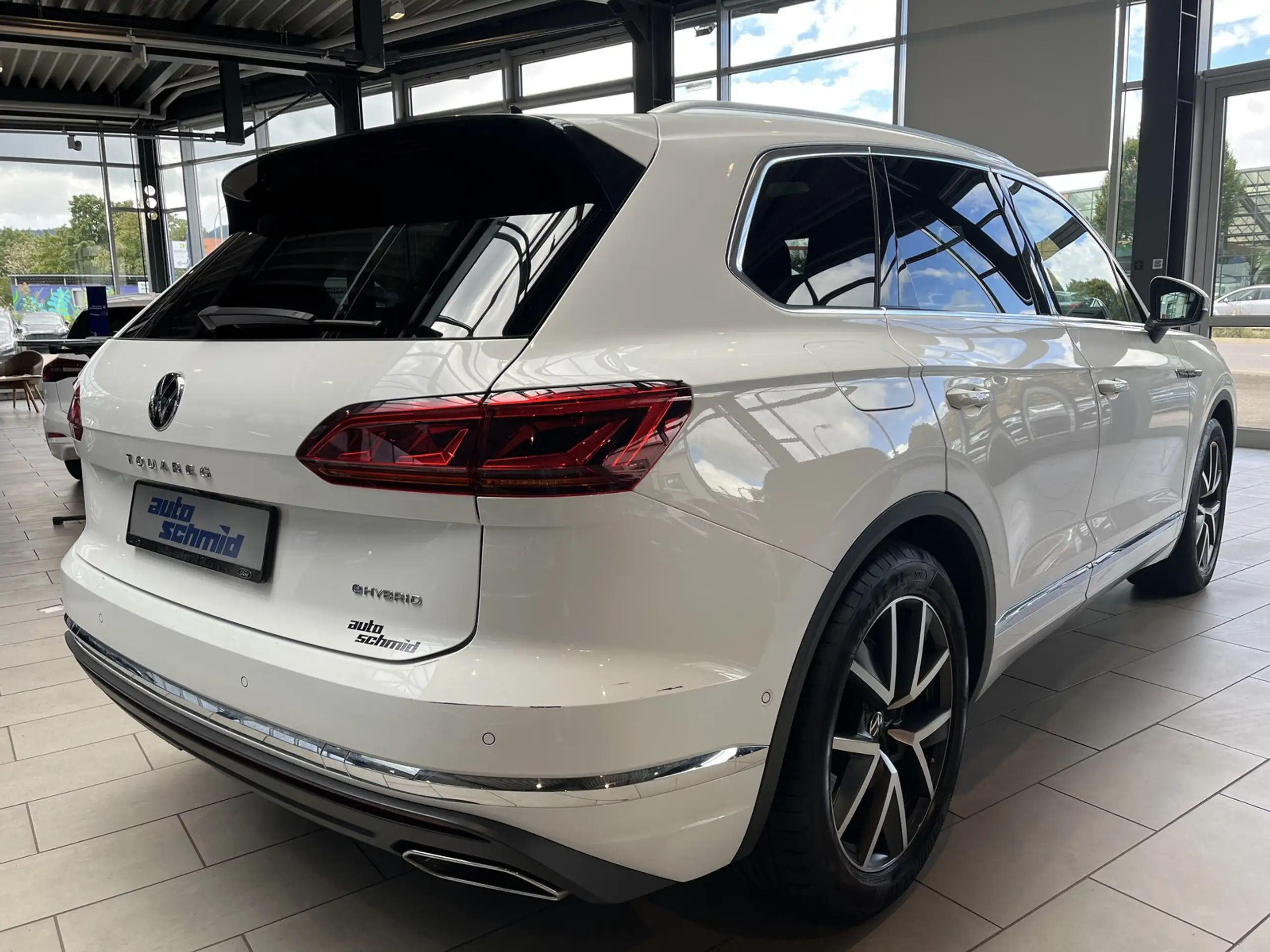 Volkswagen - Touareg