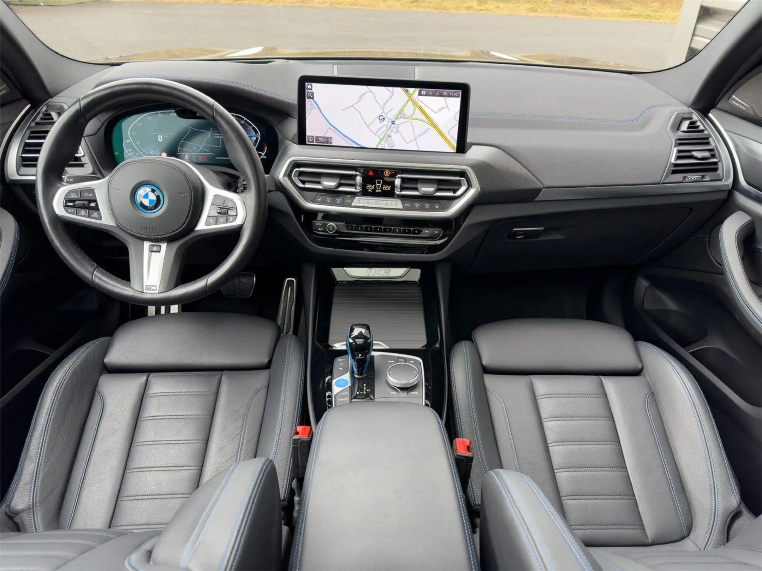 BMW - iX3