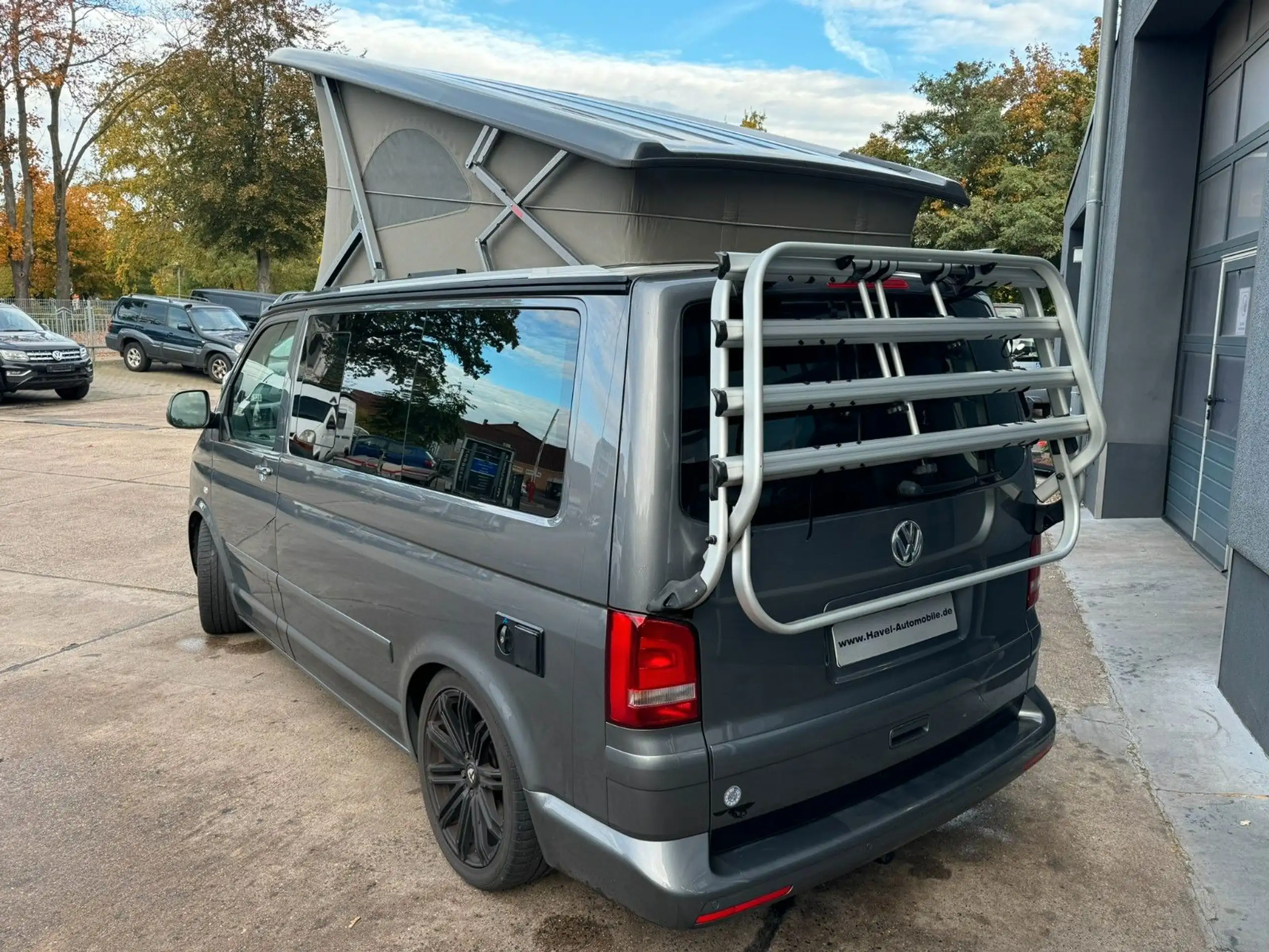 Volkswagen - T5 California