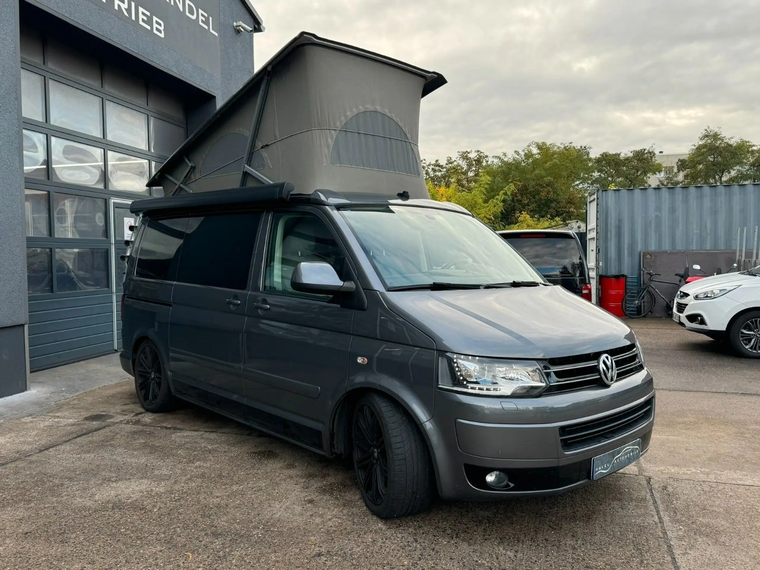 Volkswagen - T5 California