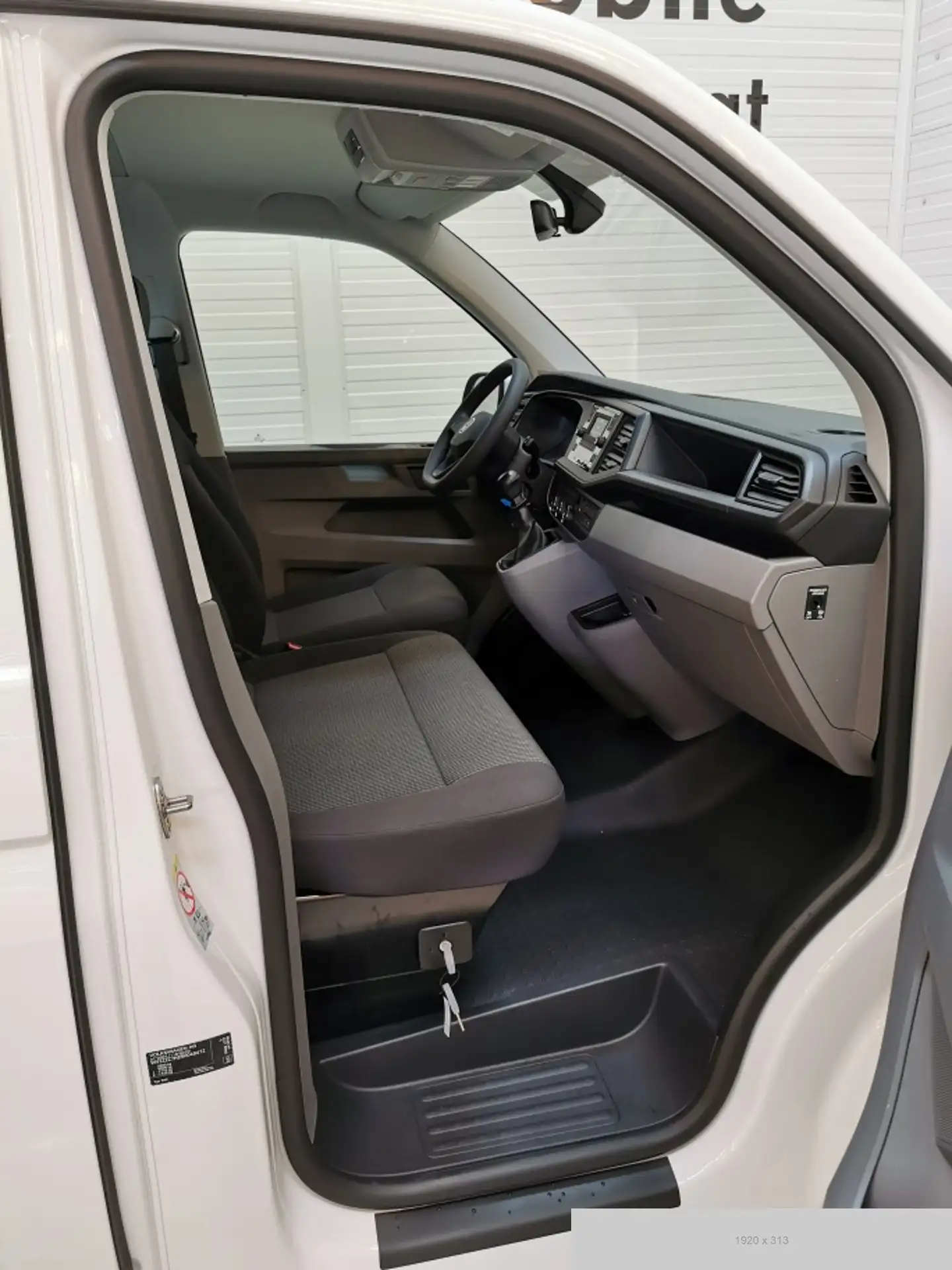 Volkswagen - T6.1 Transporter