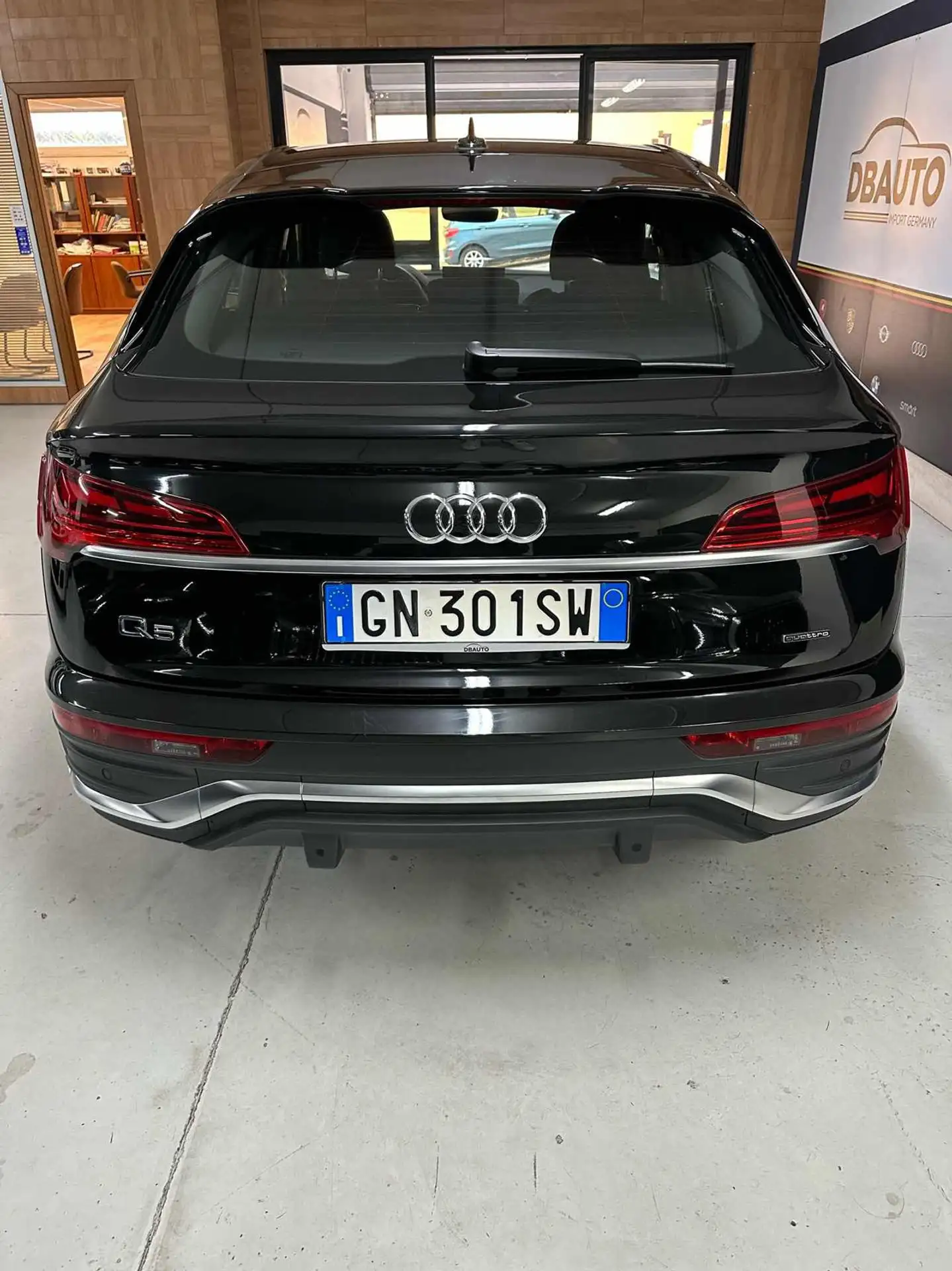 Audi - Q5