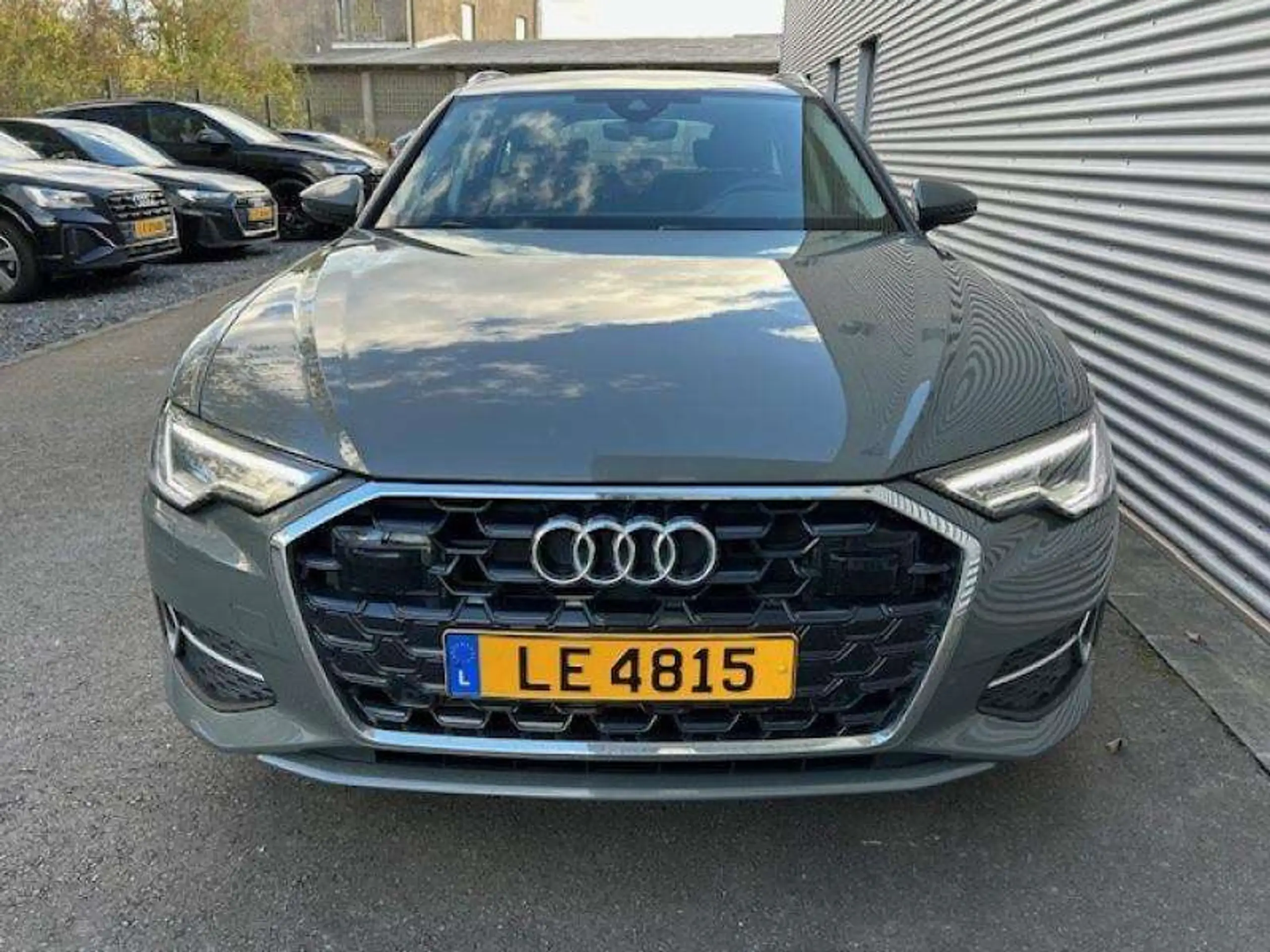 Audi - A6