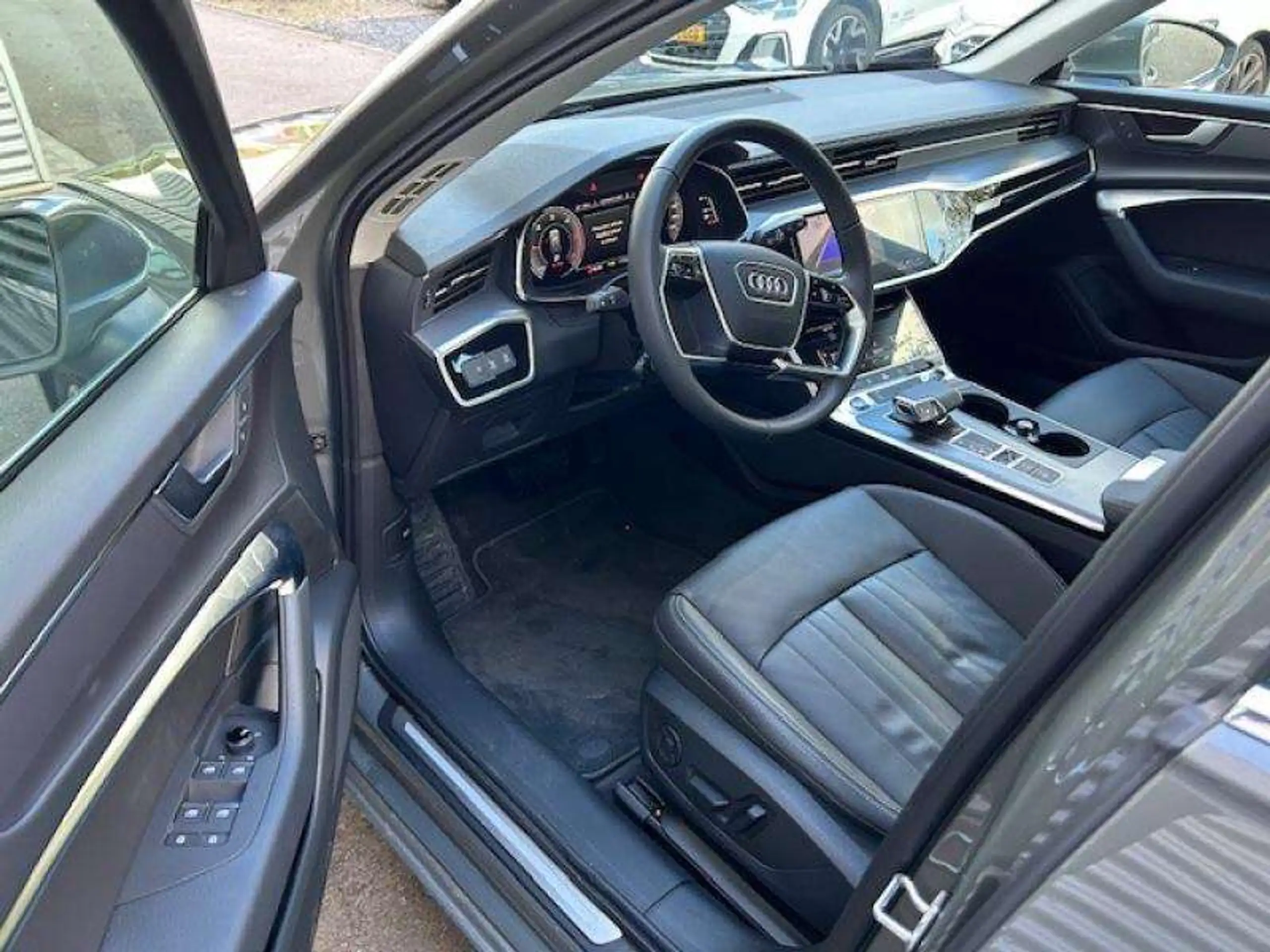 Audi - A6