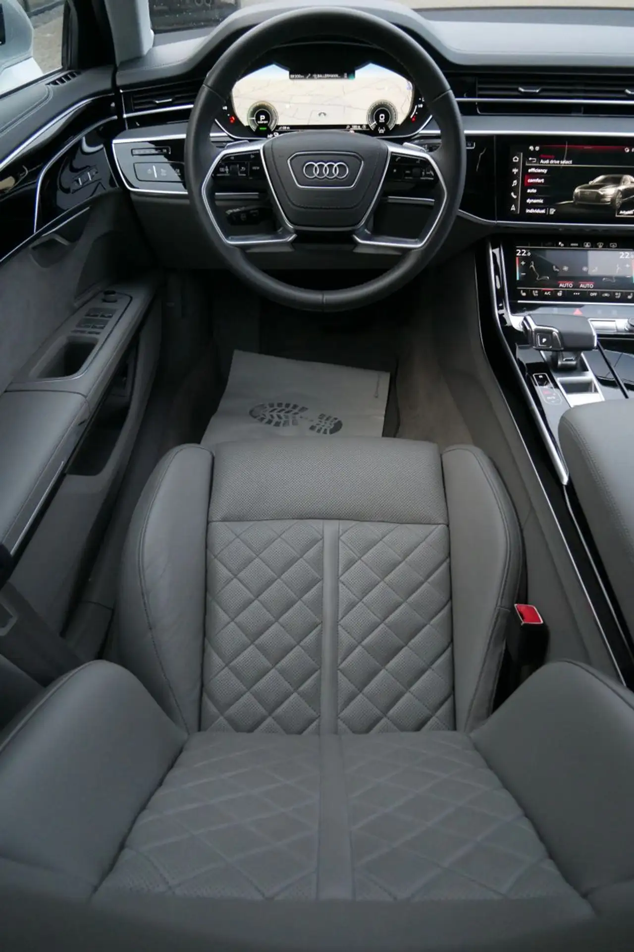 Audi - A8