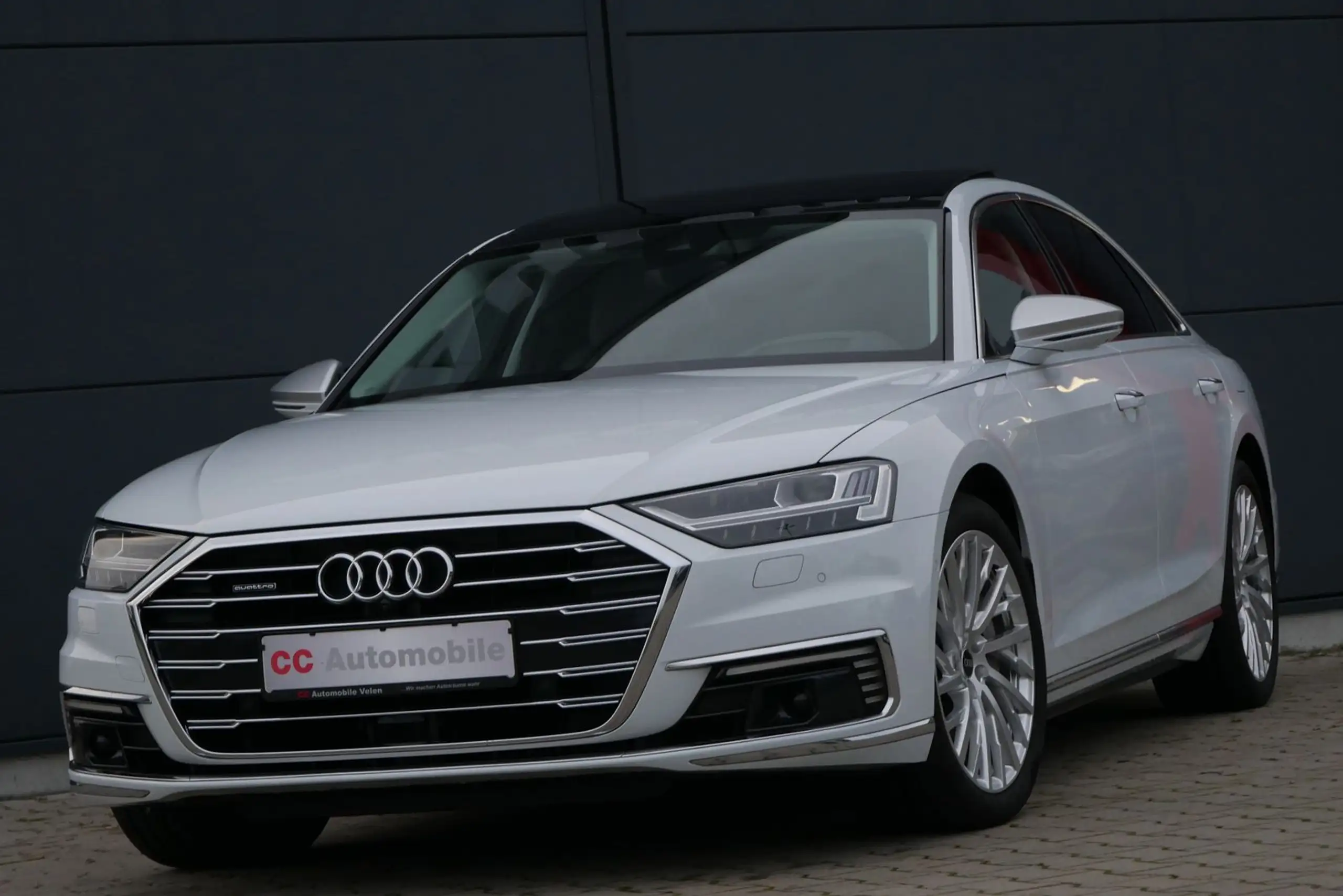 Audi - A8