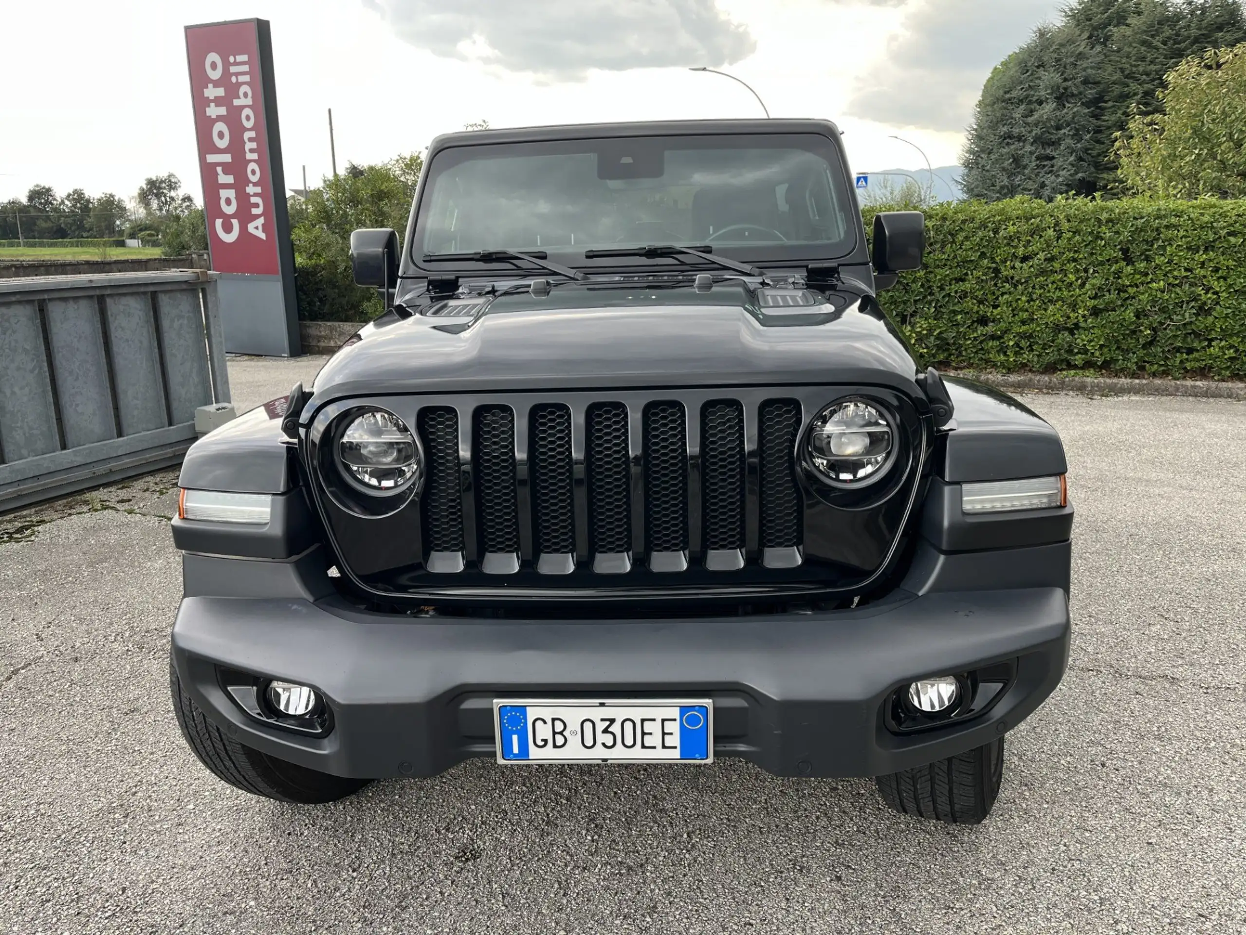 Jeep - Wrangler