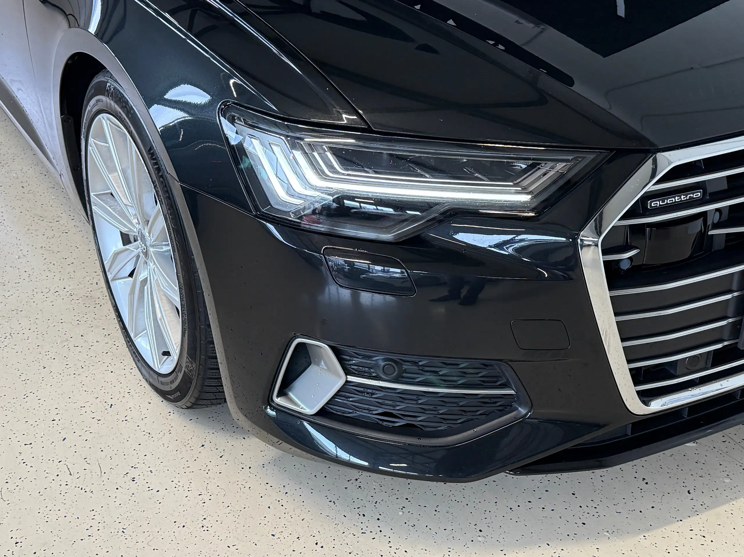 Audi - A6