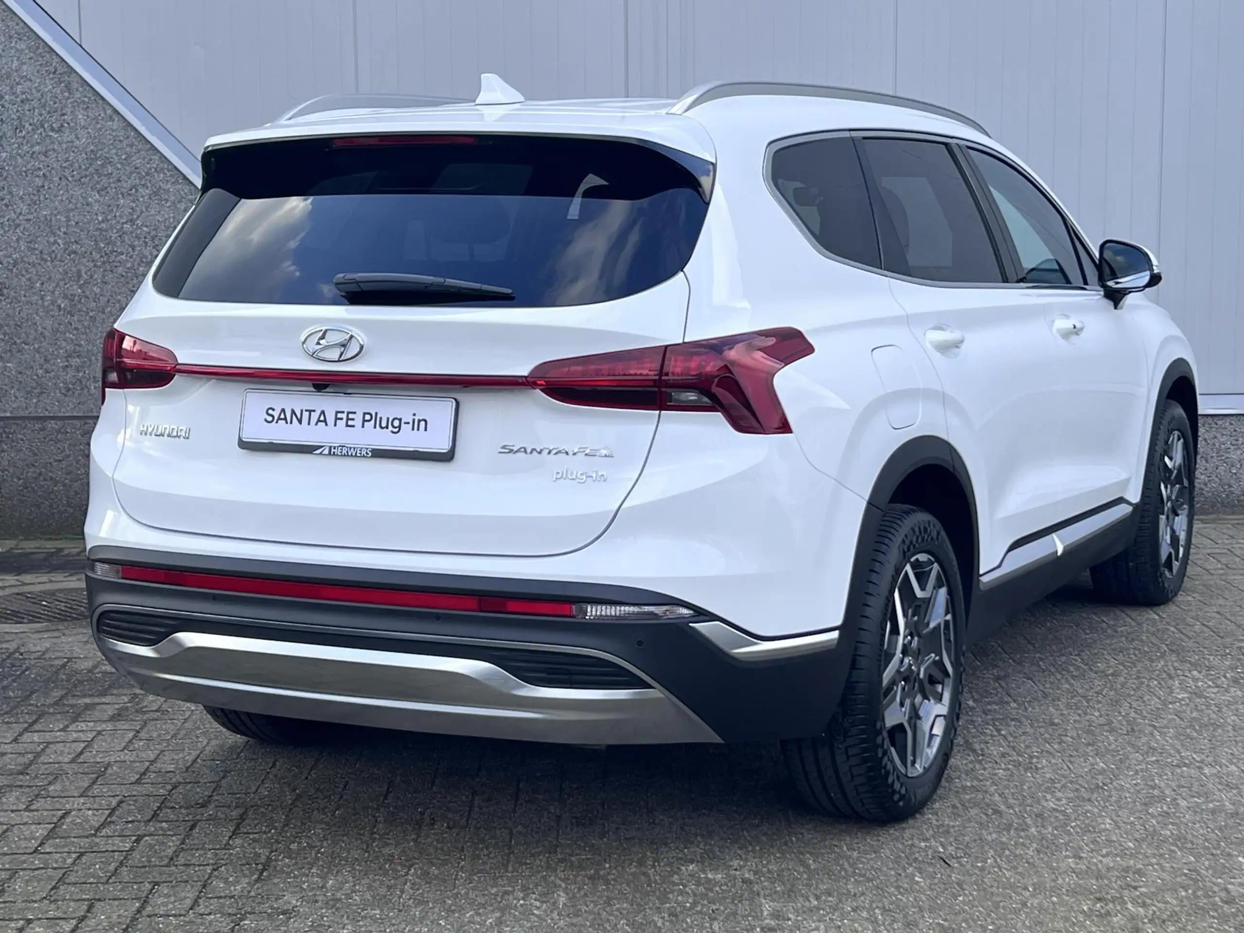 Hyundai - SANTA FE