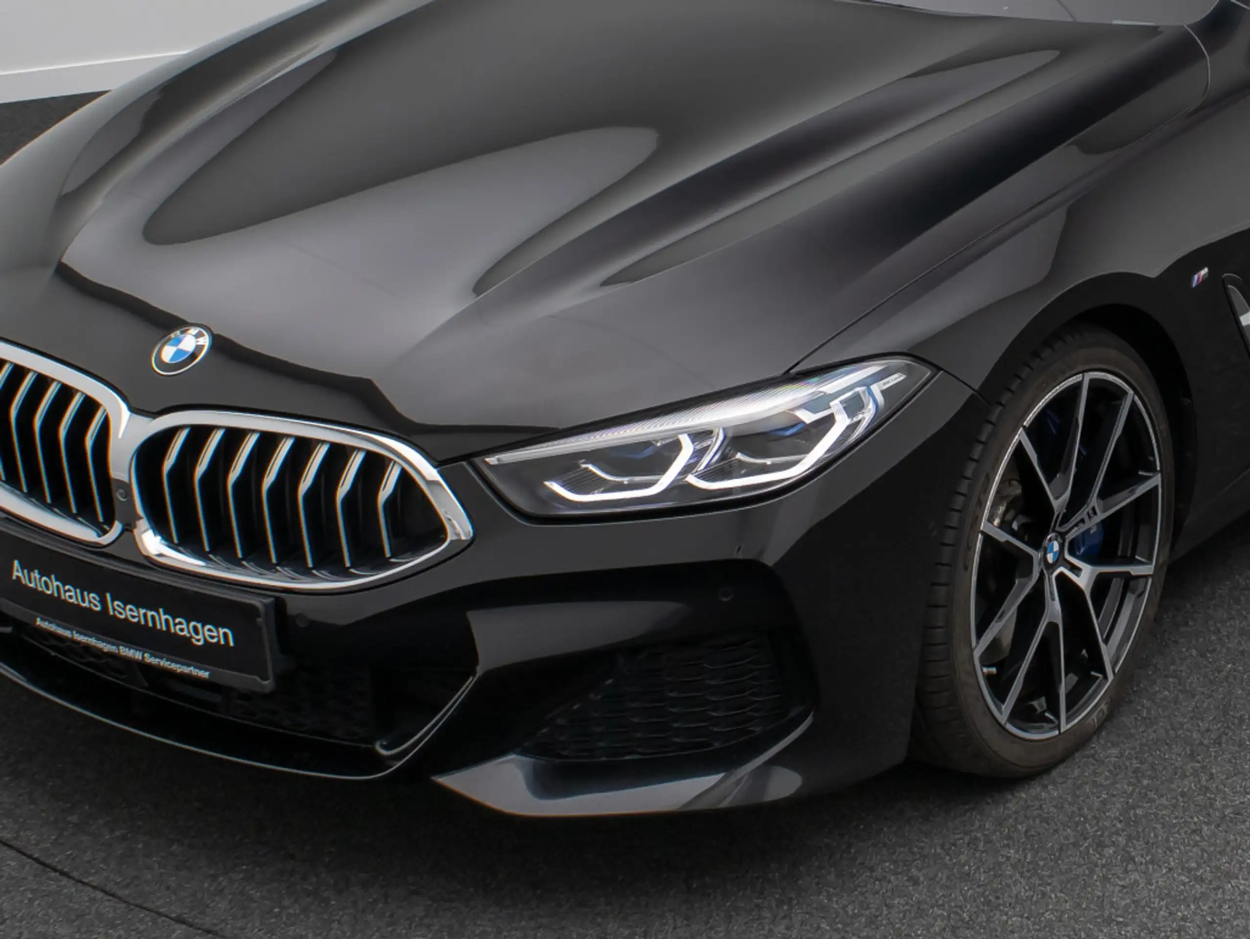 BMW - 840