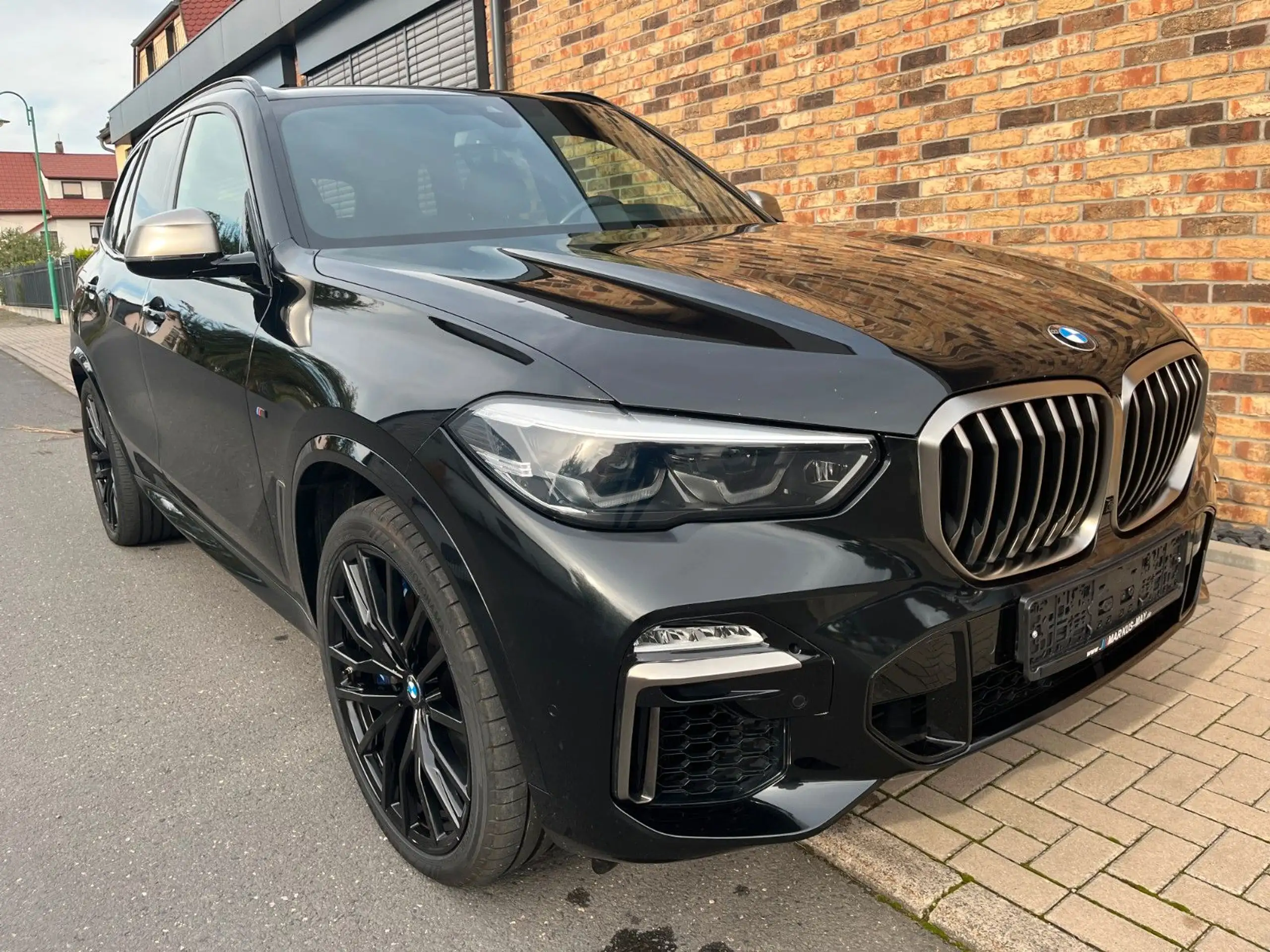 BMW - X5 M