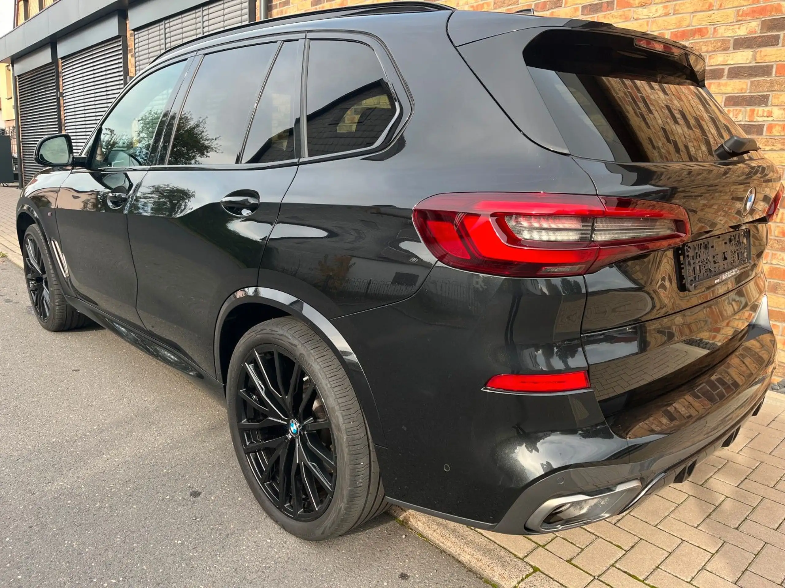 BMW - X5 M