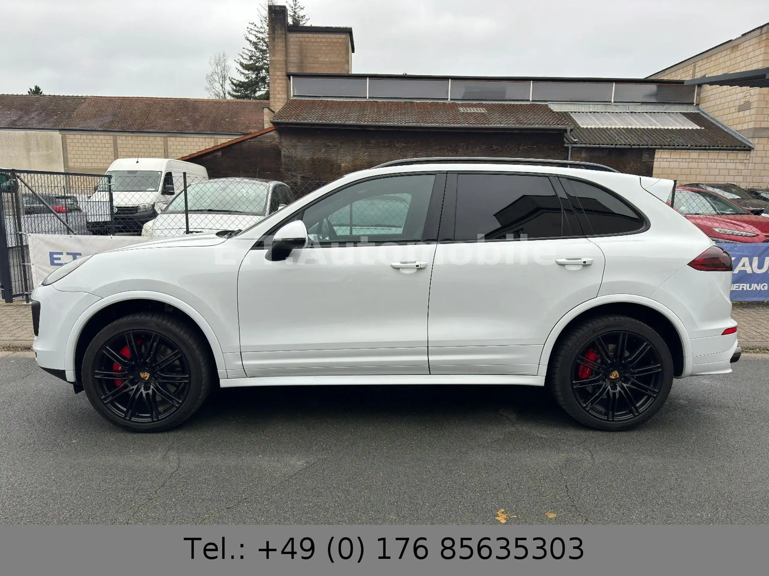 Porsche - Cayenne