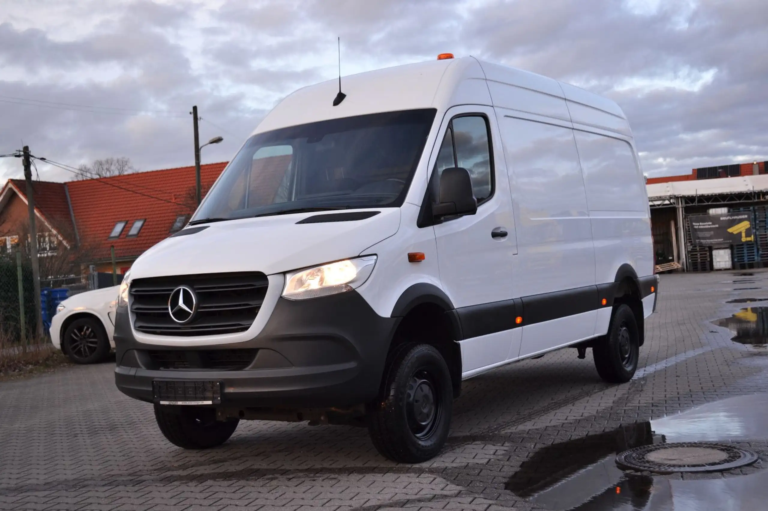 Mercedes-Benz - Sprinter