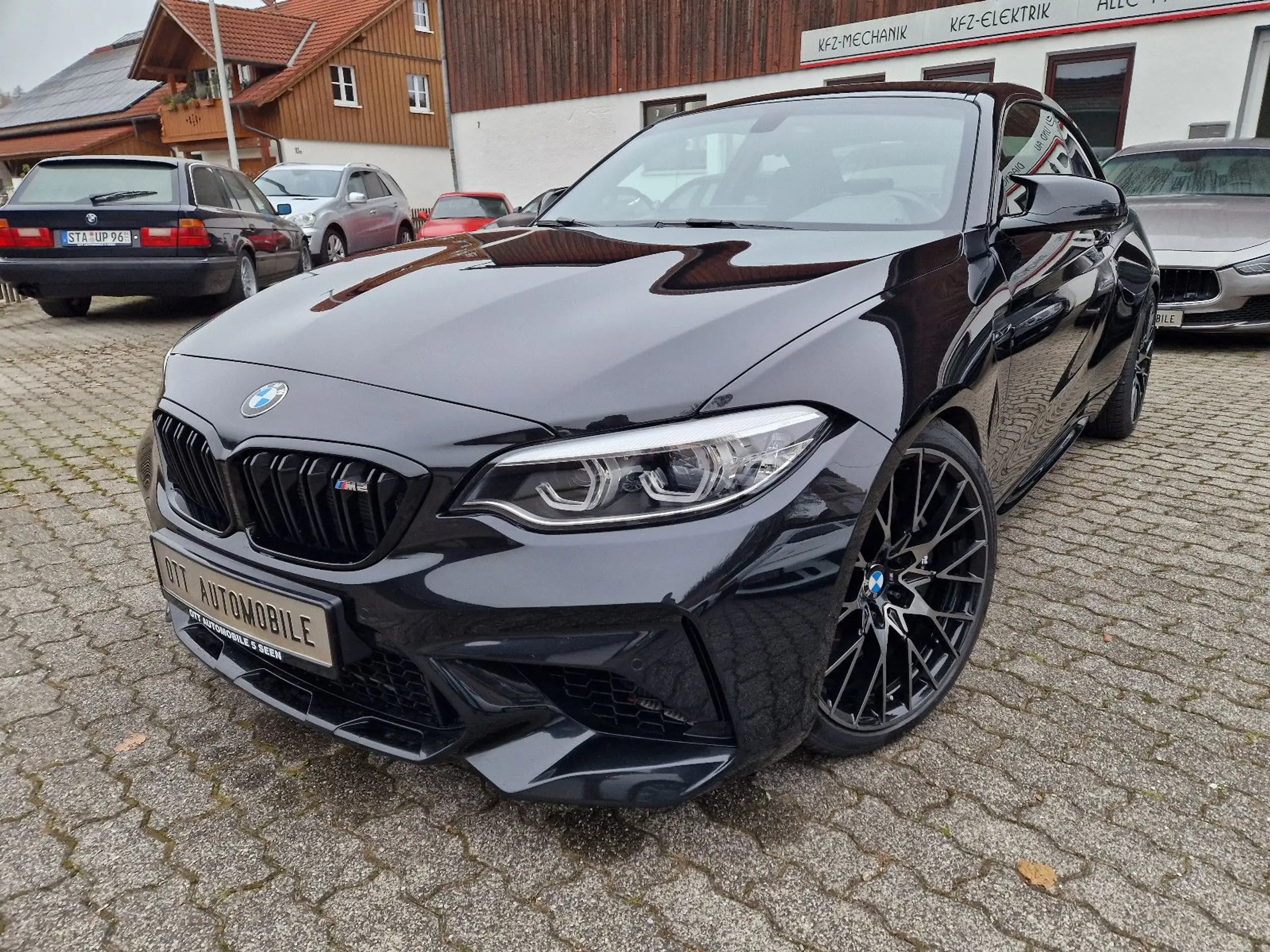 BMW - M2