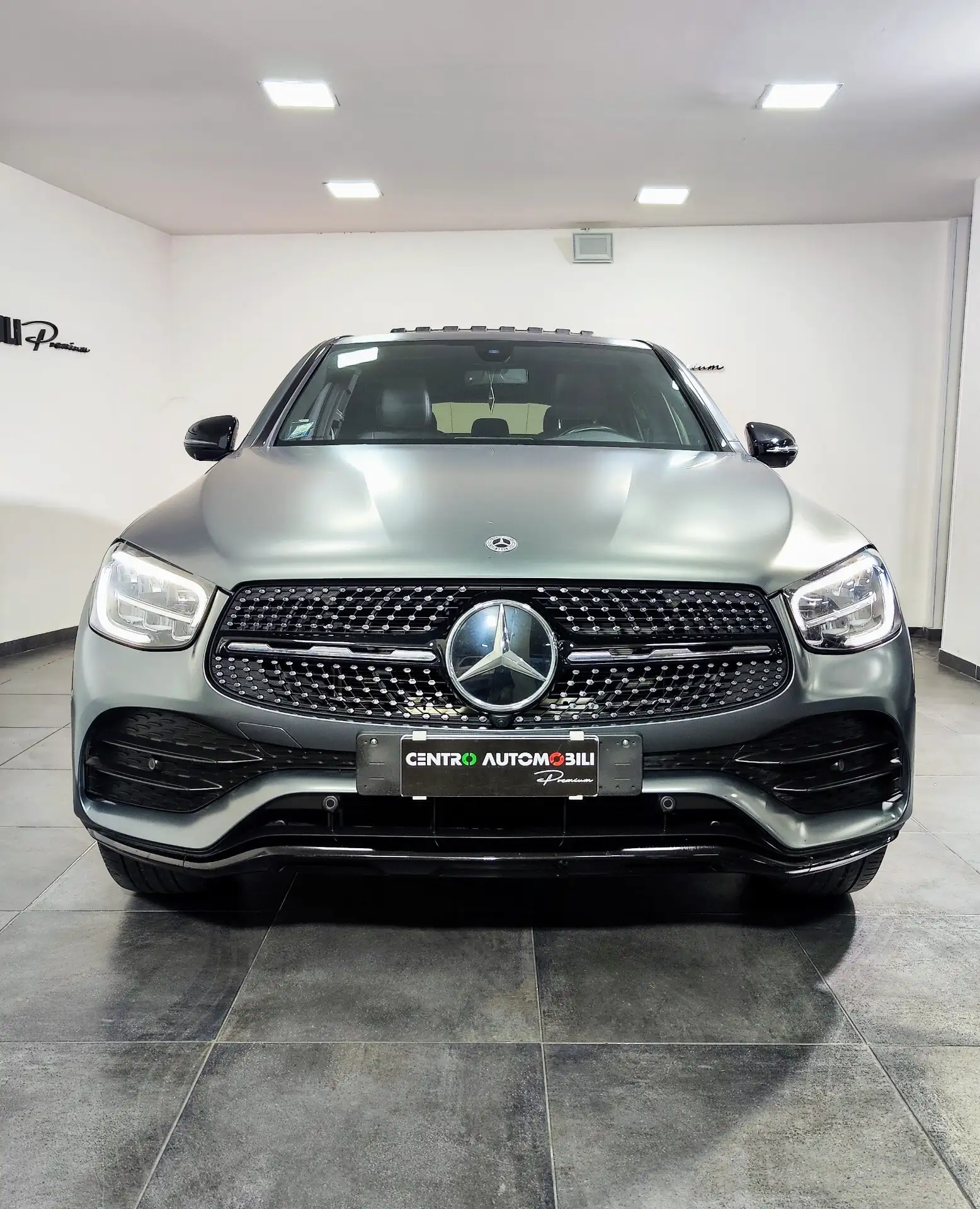 Mercedes-Benz - GLC 300