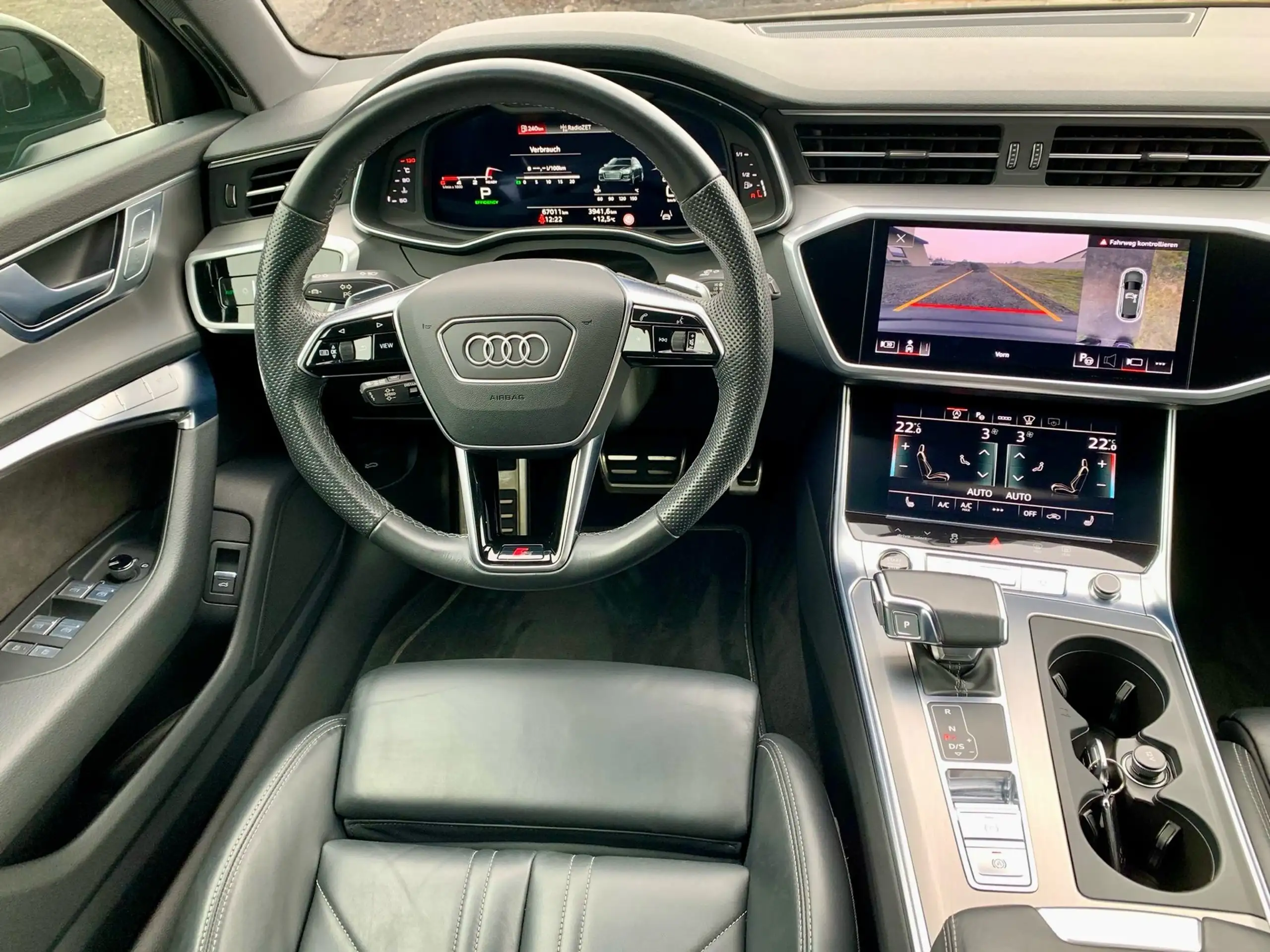 Audi - A6