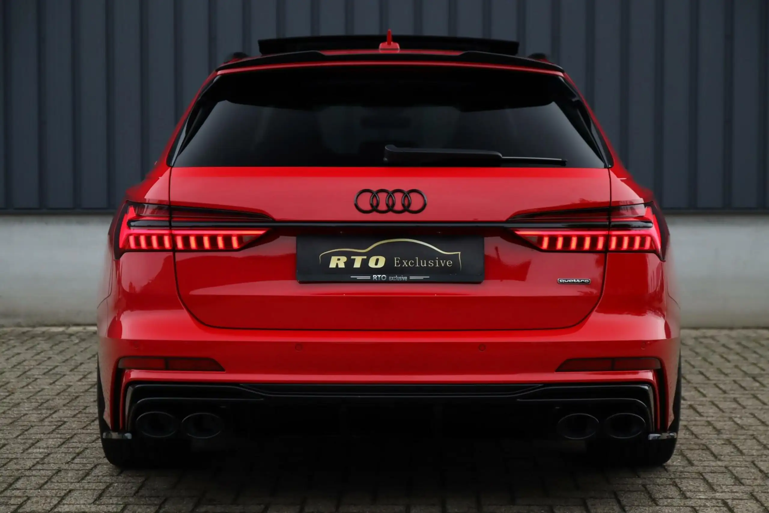 Audi - A6