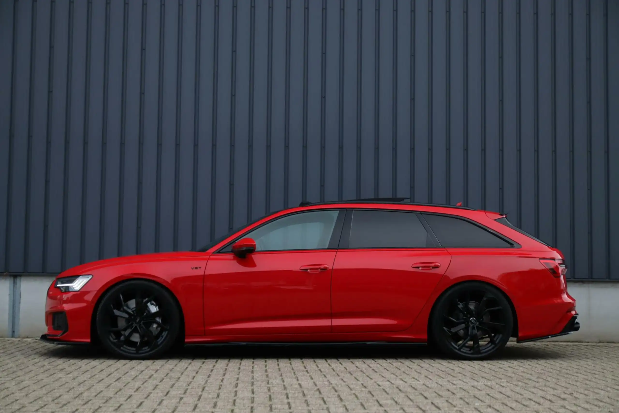 Audi - A6