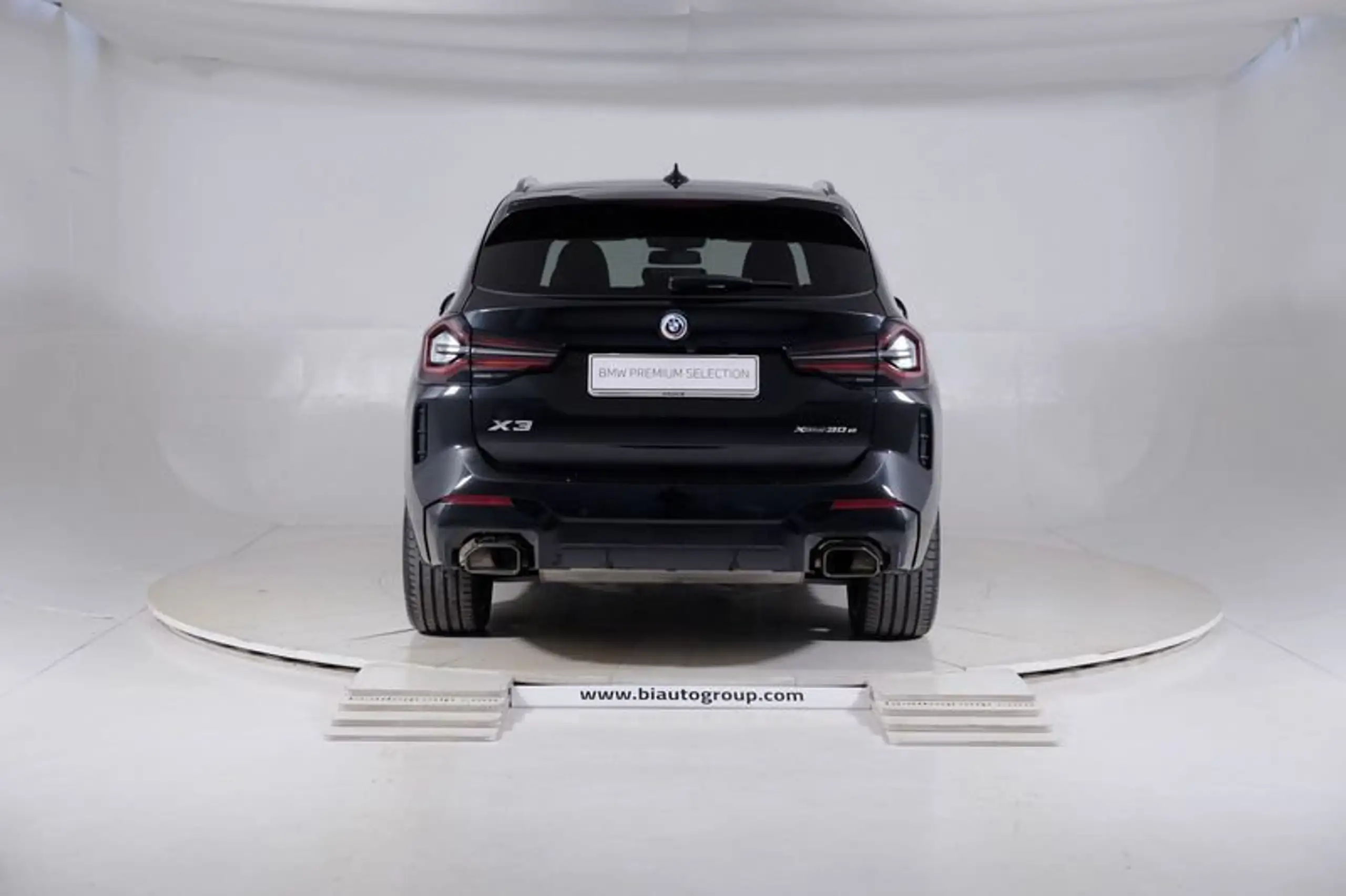 BMW - X3