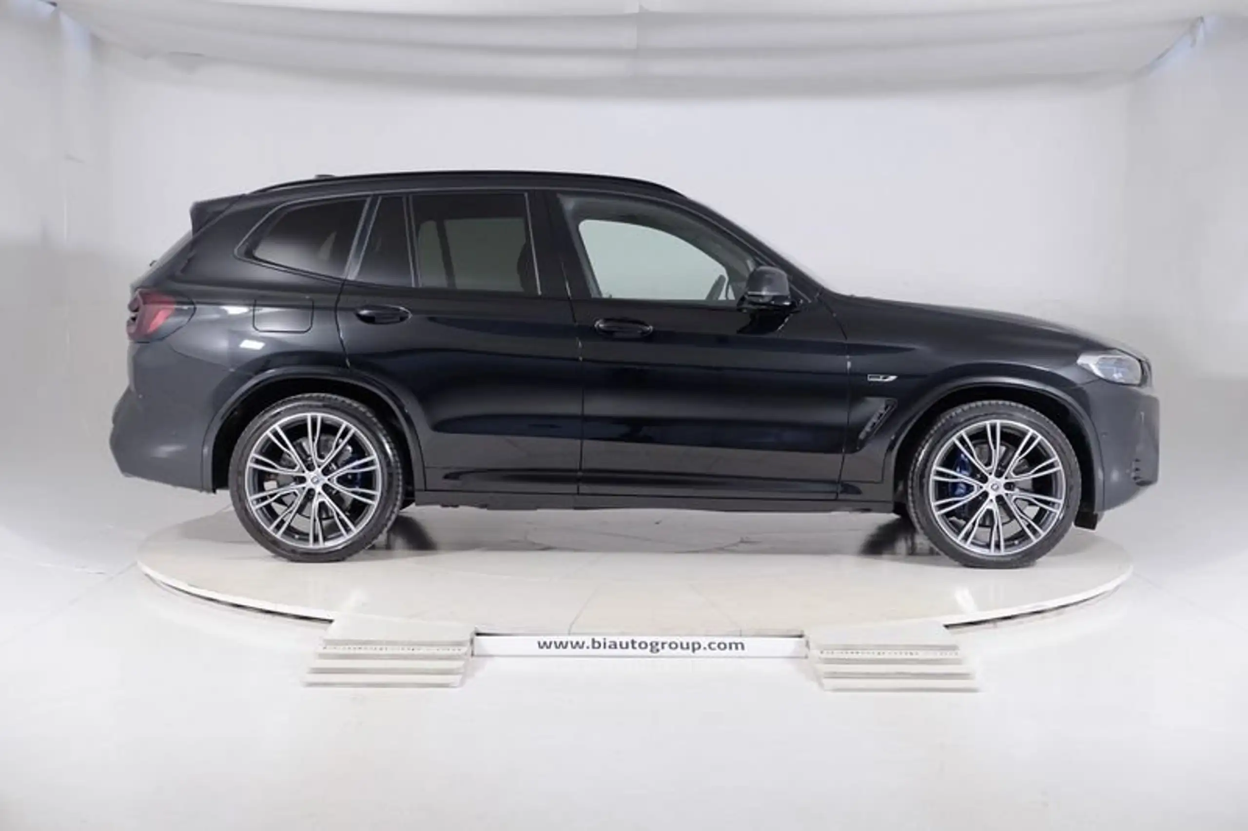 BMW - X3