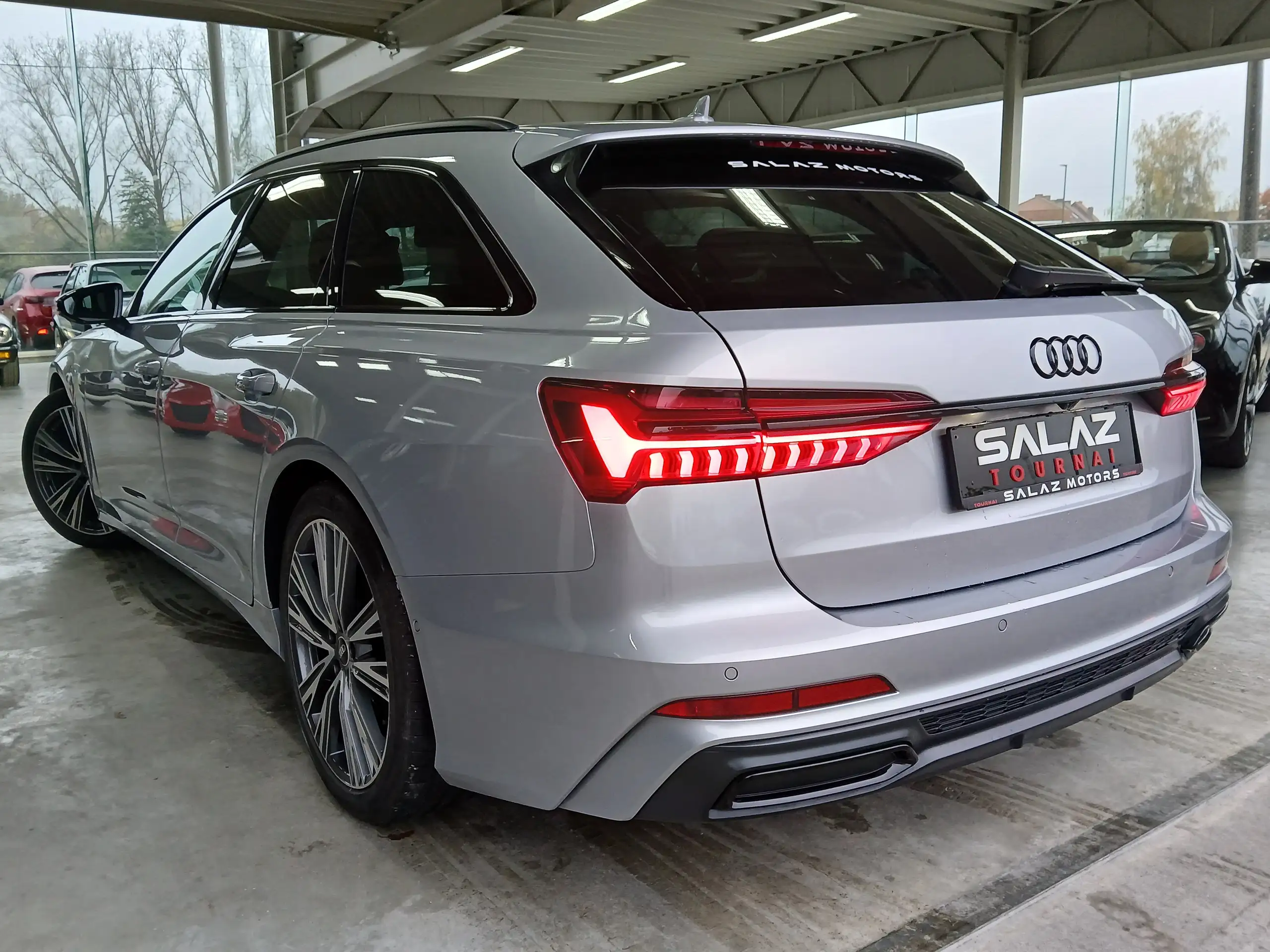 Audi - A6