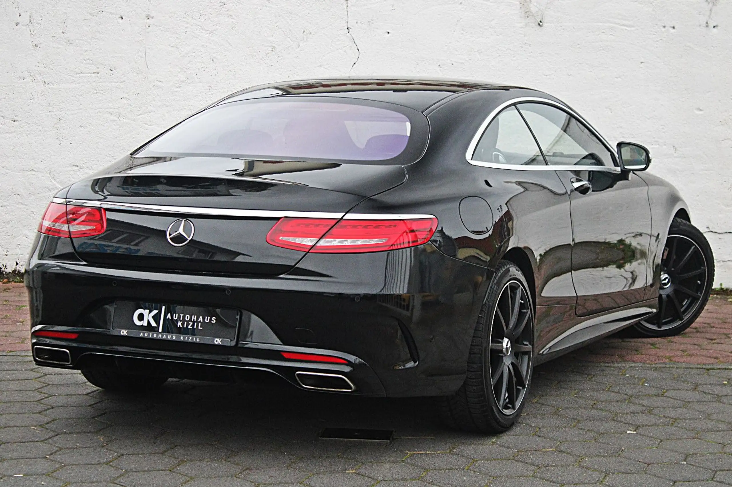 Mercedes-Benz - S 400