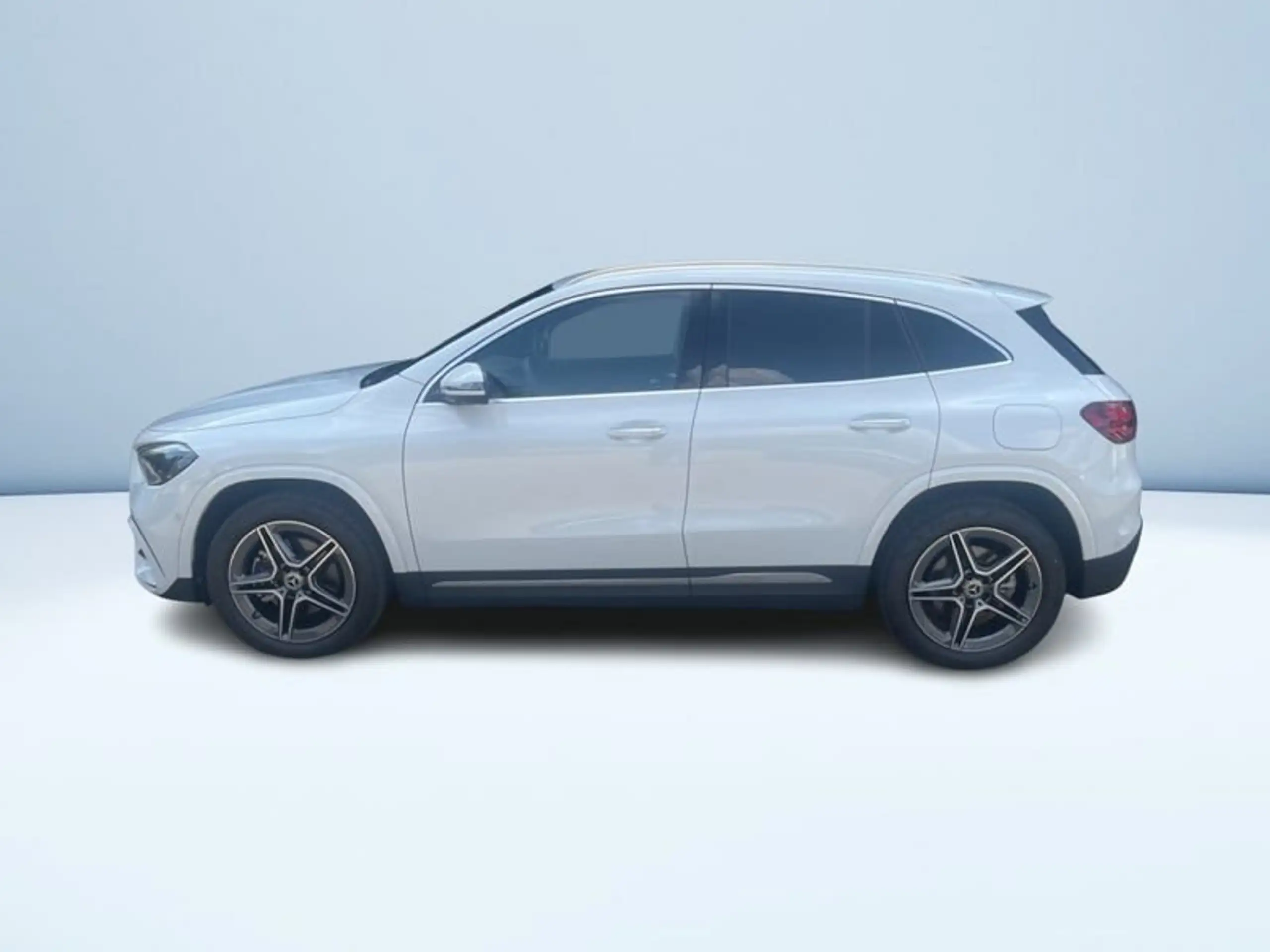 Mercedes-Benz - GLA 250