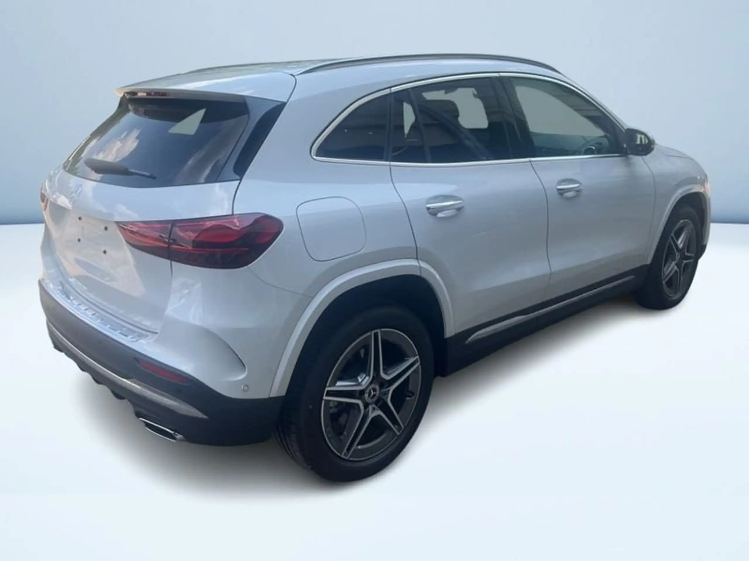 Mercedes-Benz - GLA 250