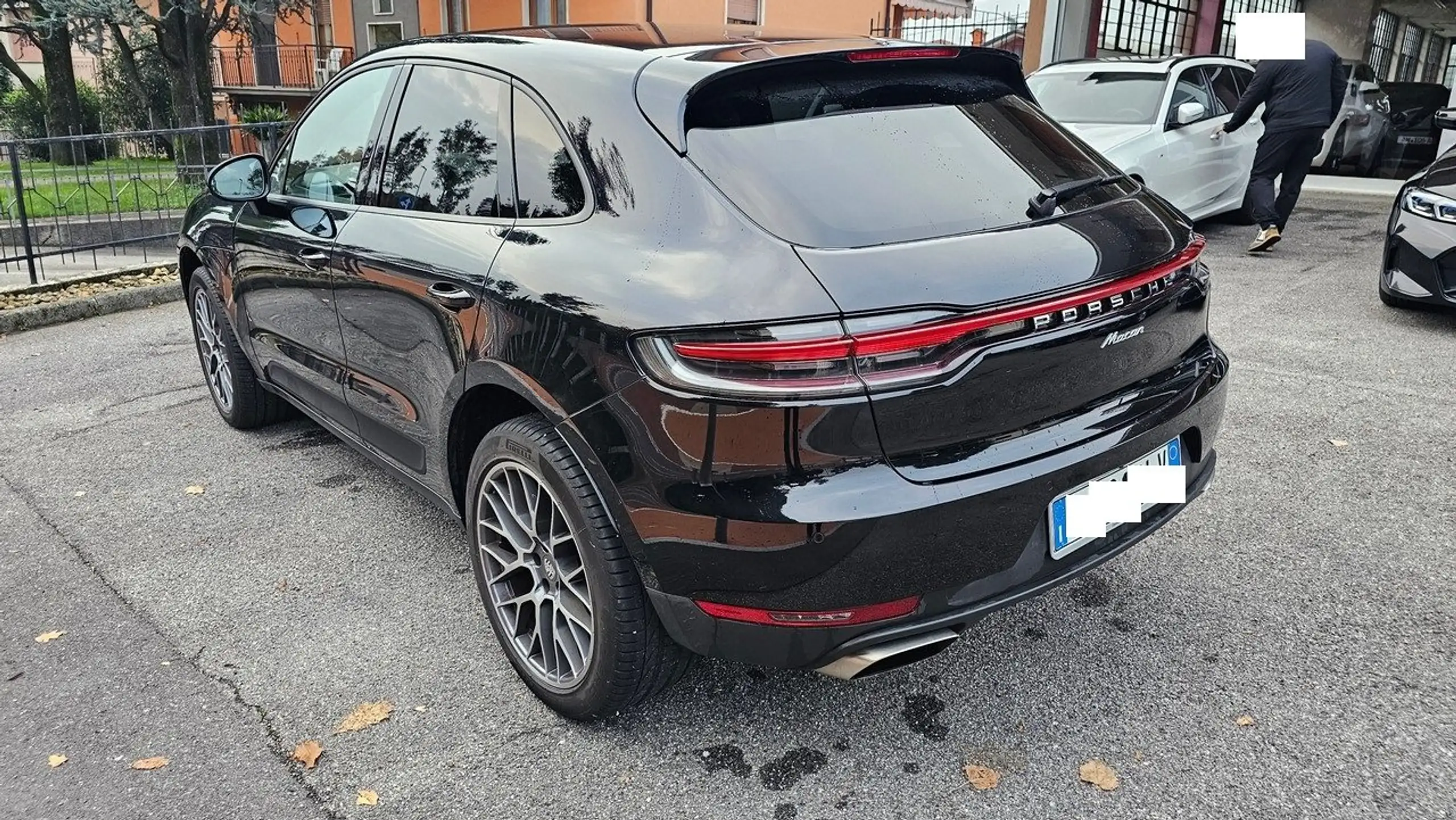 Porsche - Macan