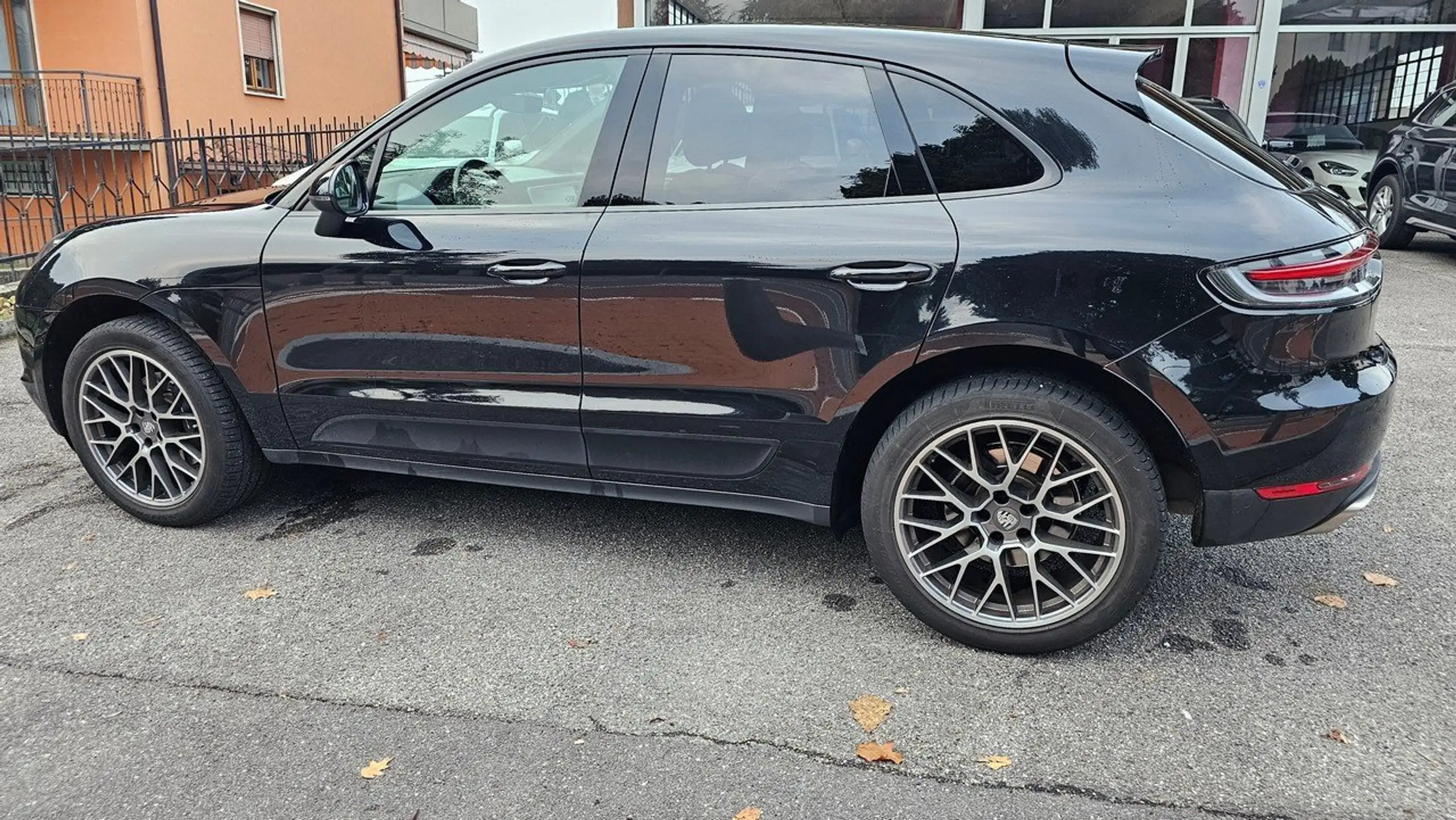 Porsche - Macan